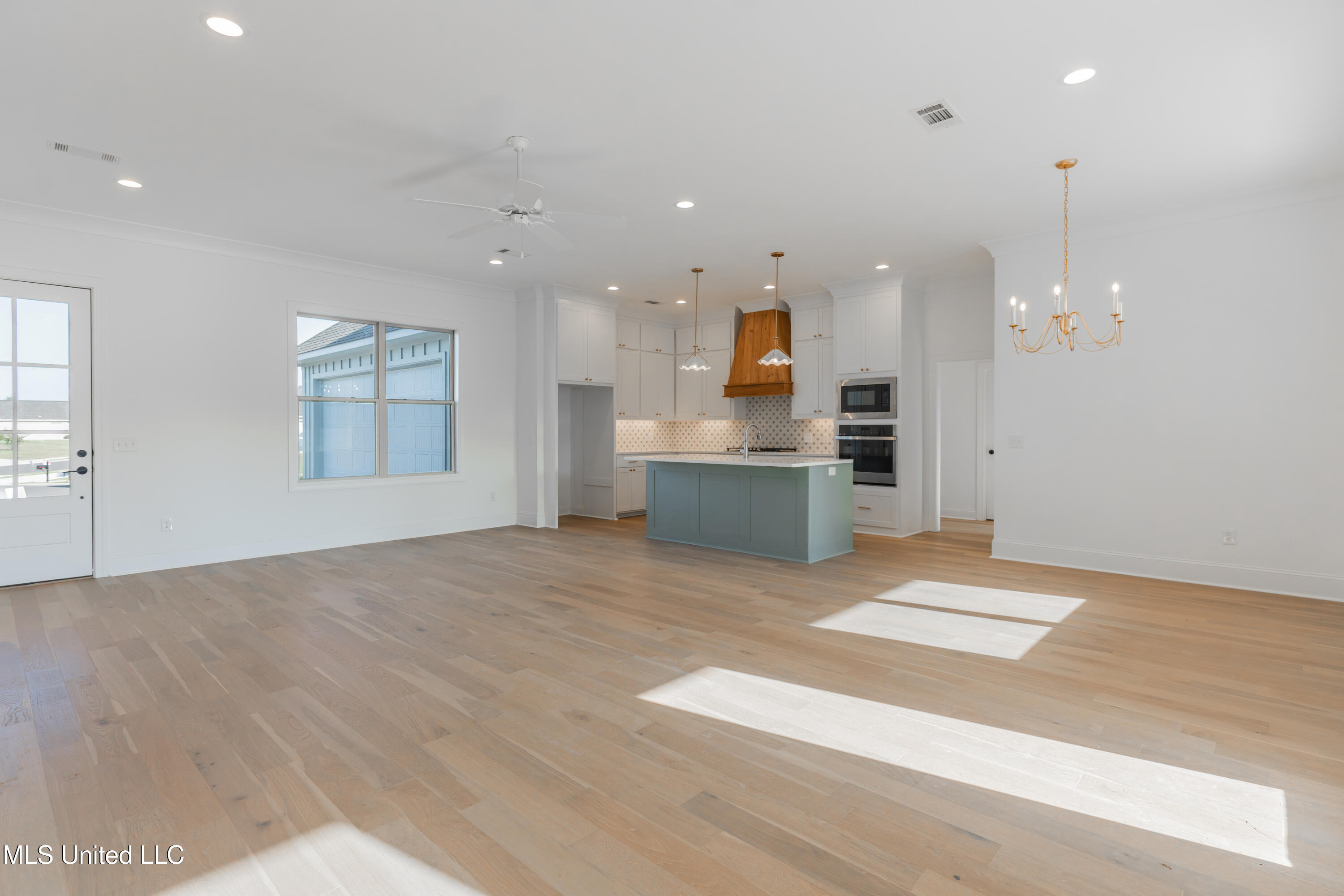 108 Catherine Boulevard