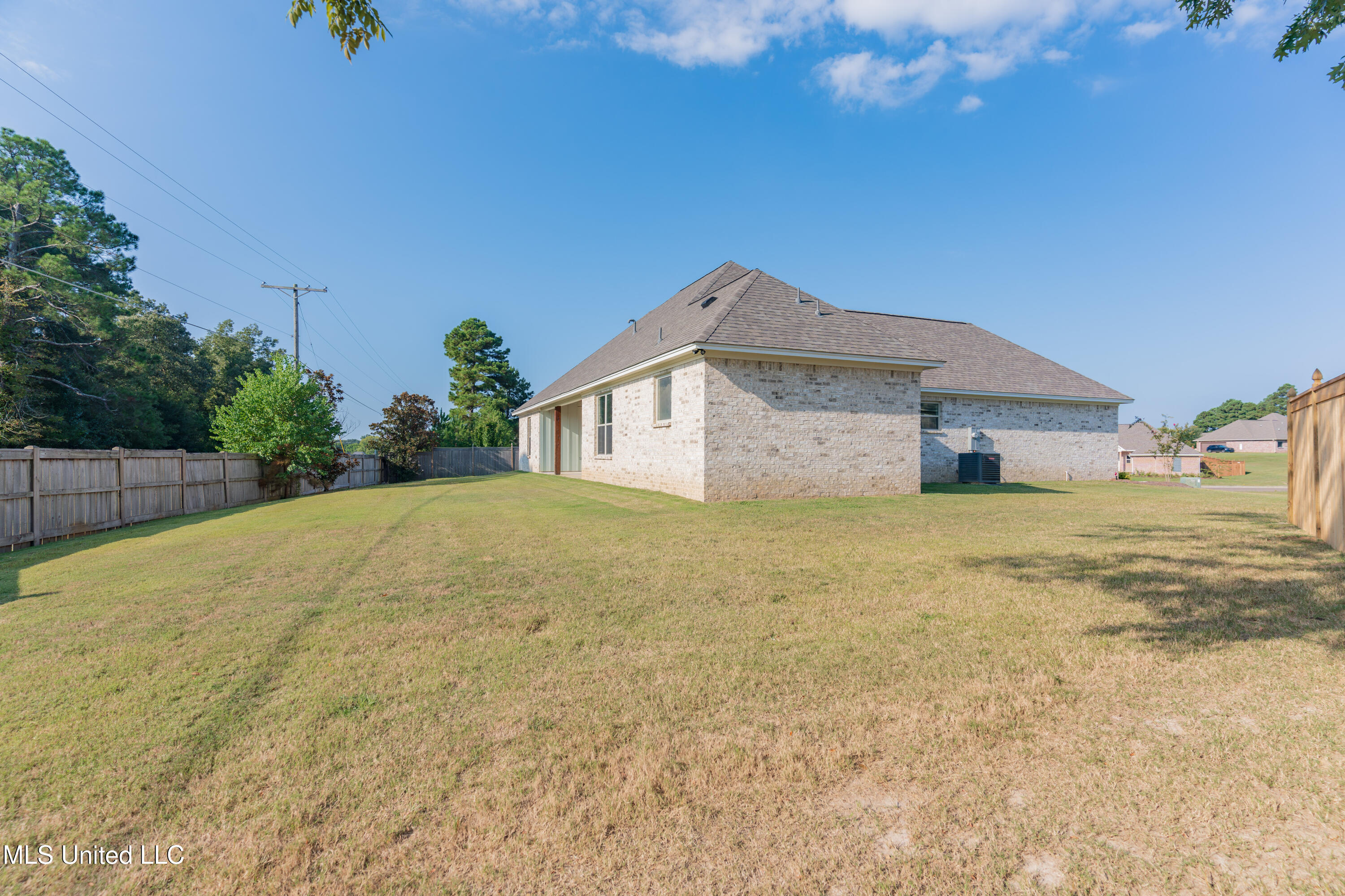 108 Catherine Boulevard