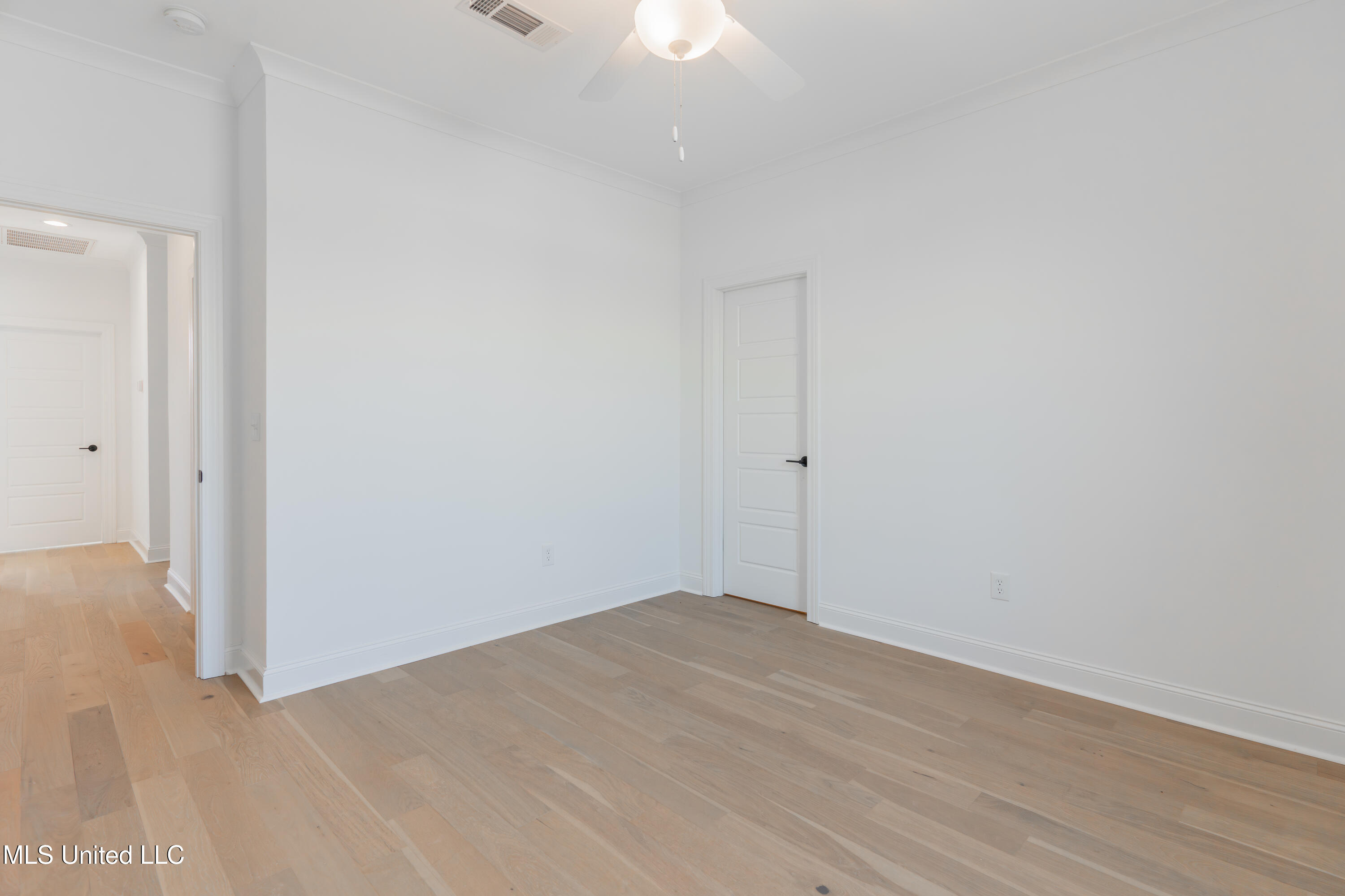 108 Catherine Boulevard