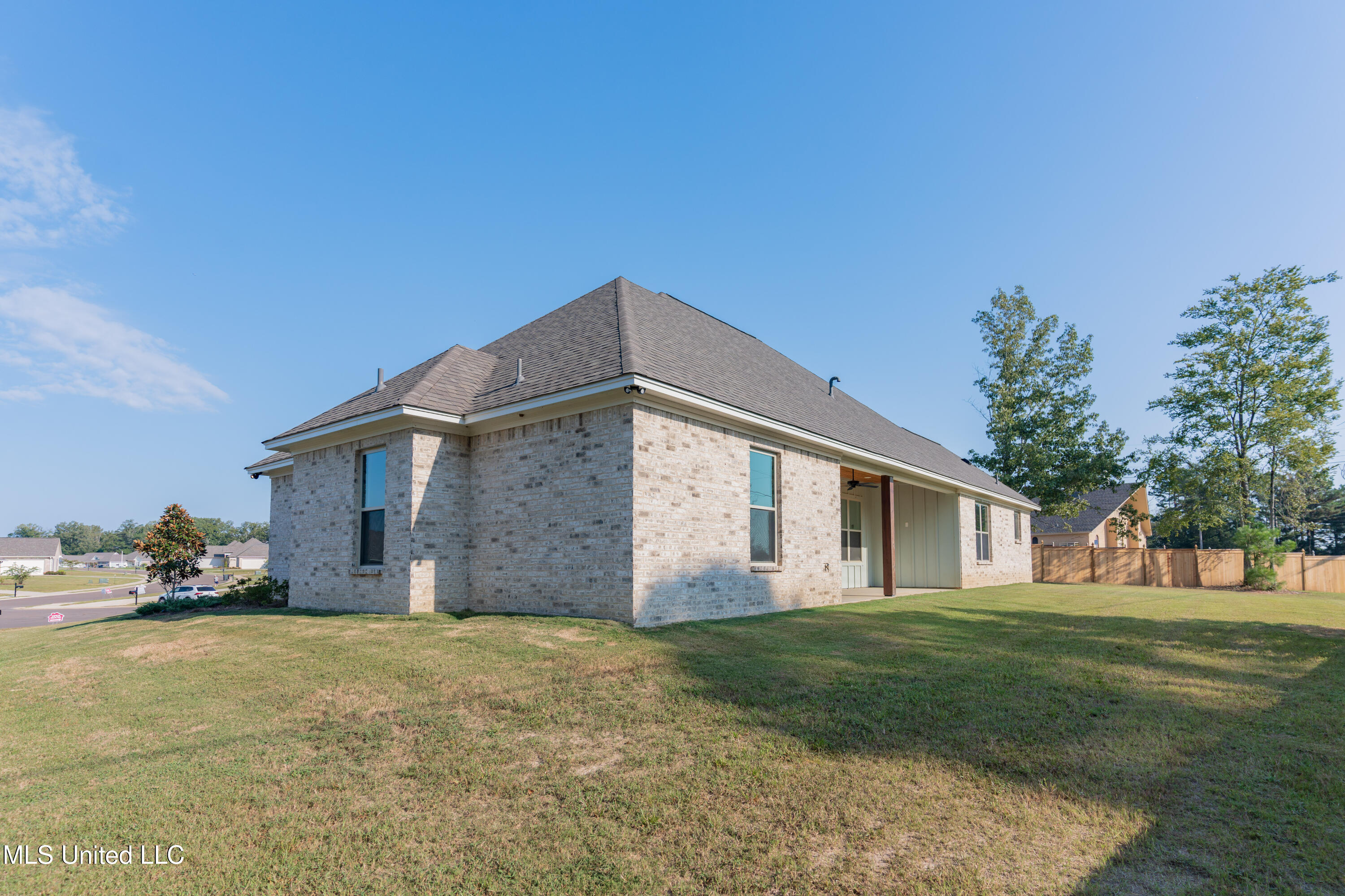 108 Catherine Boulevard