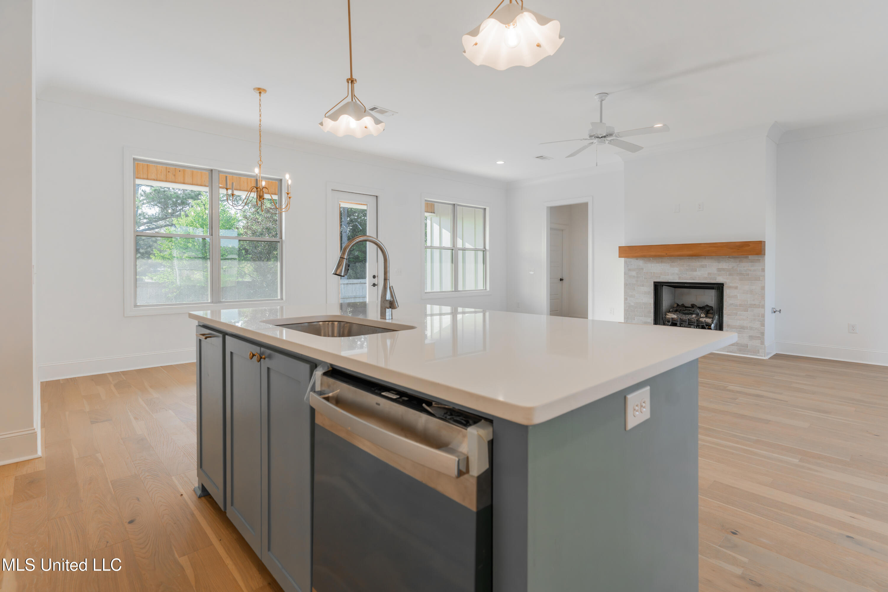 108 Catherine Boulevard