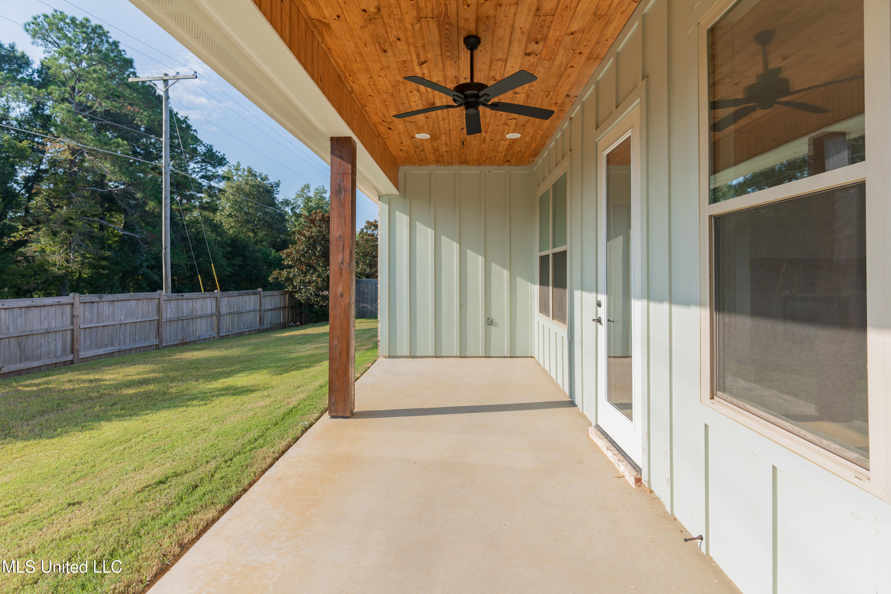 108 Catherine Boulevard