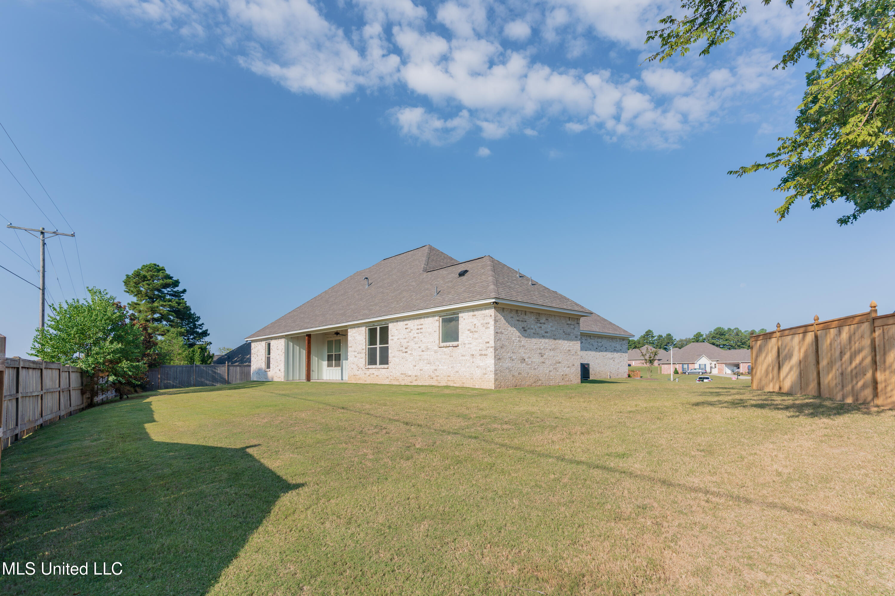 108 Catherine Boulevard