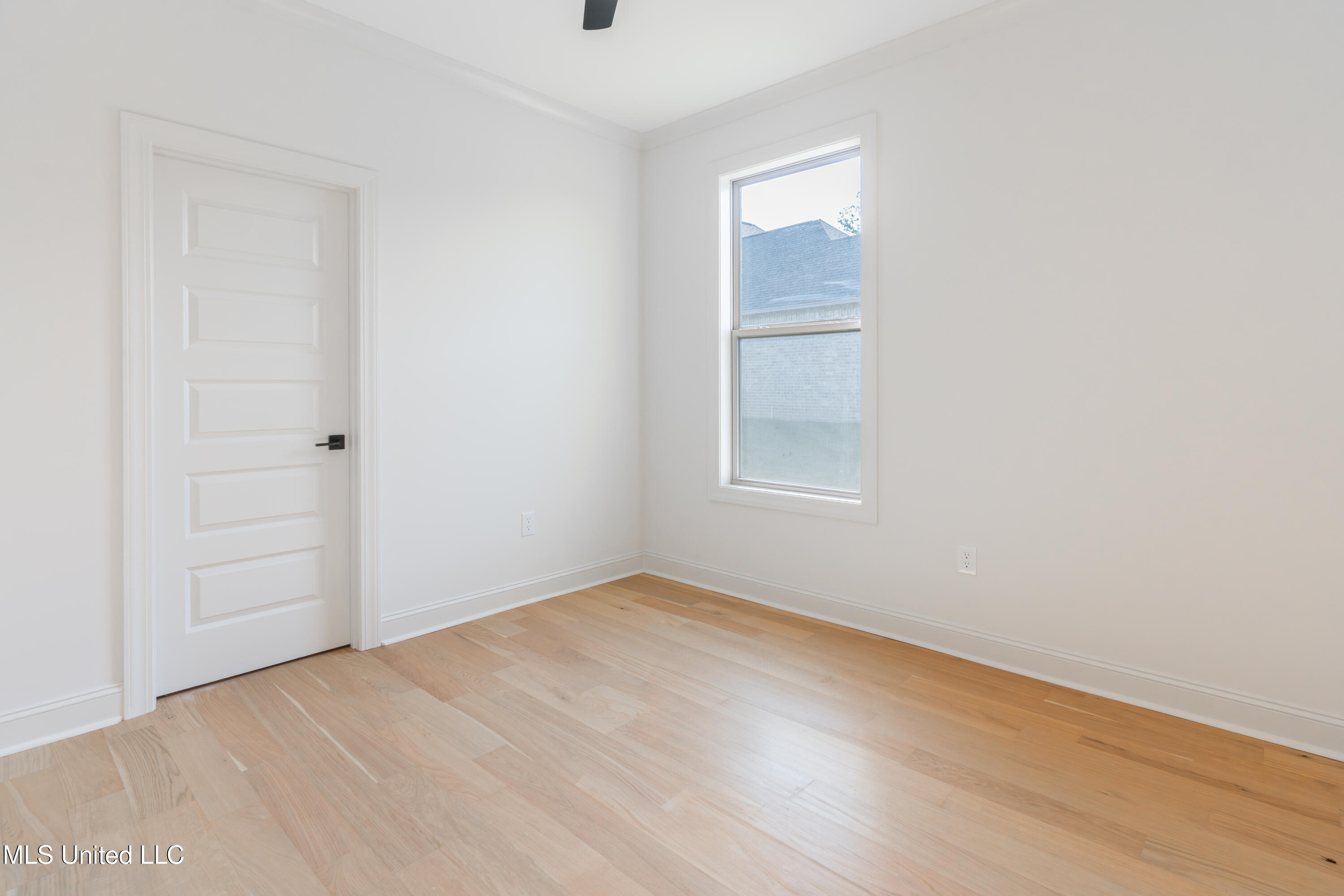 112 Catherine Boulevard