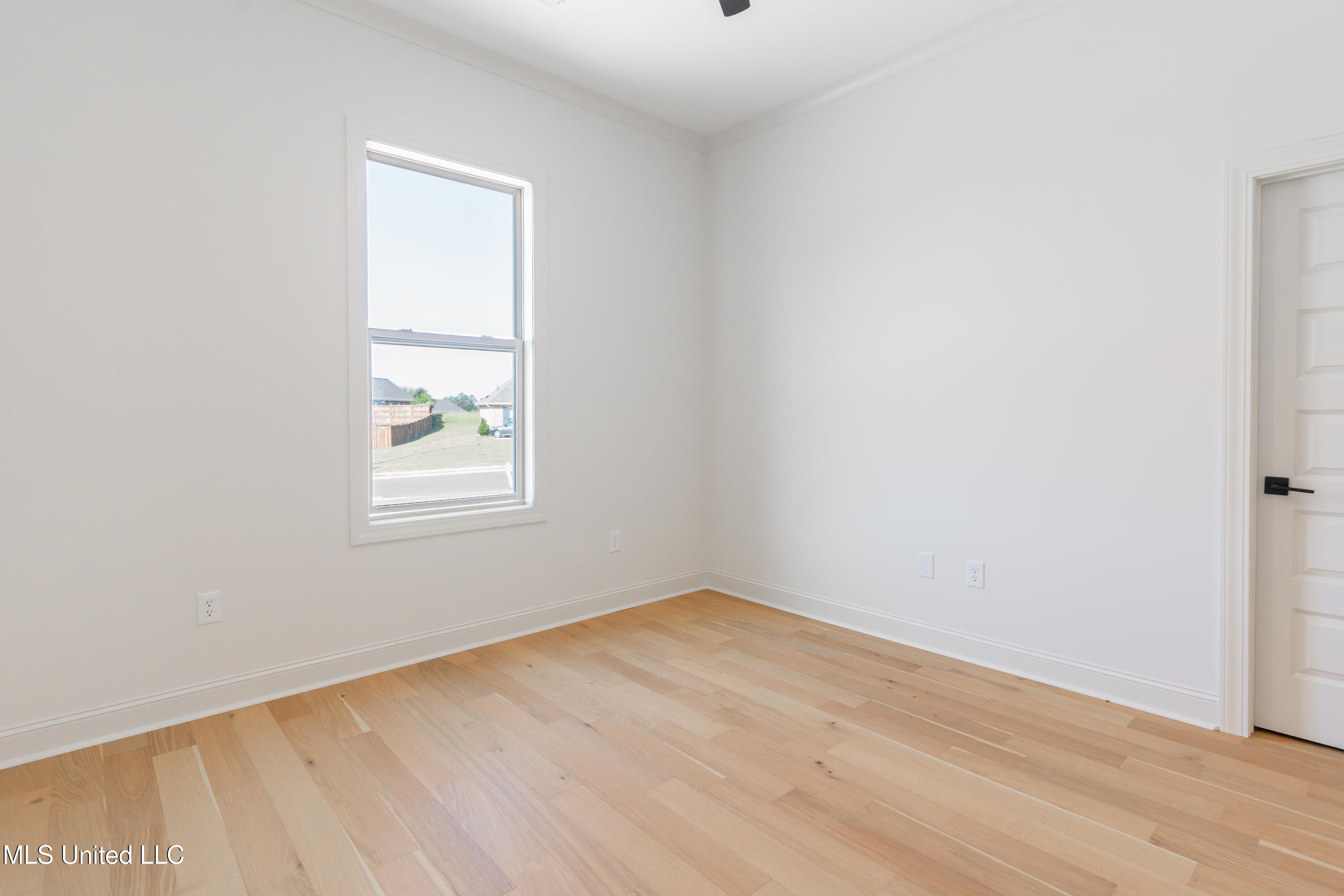 112 Catherine Boulevard