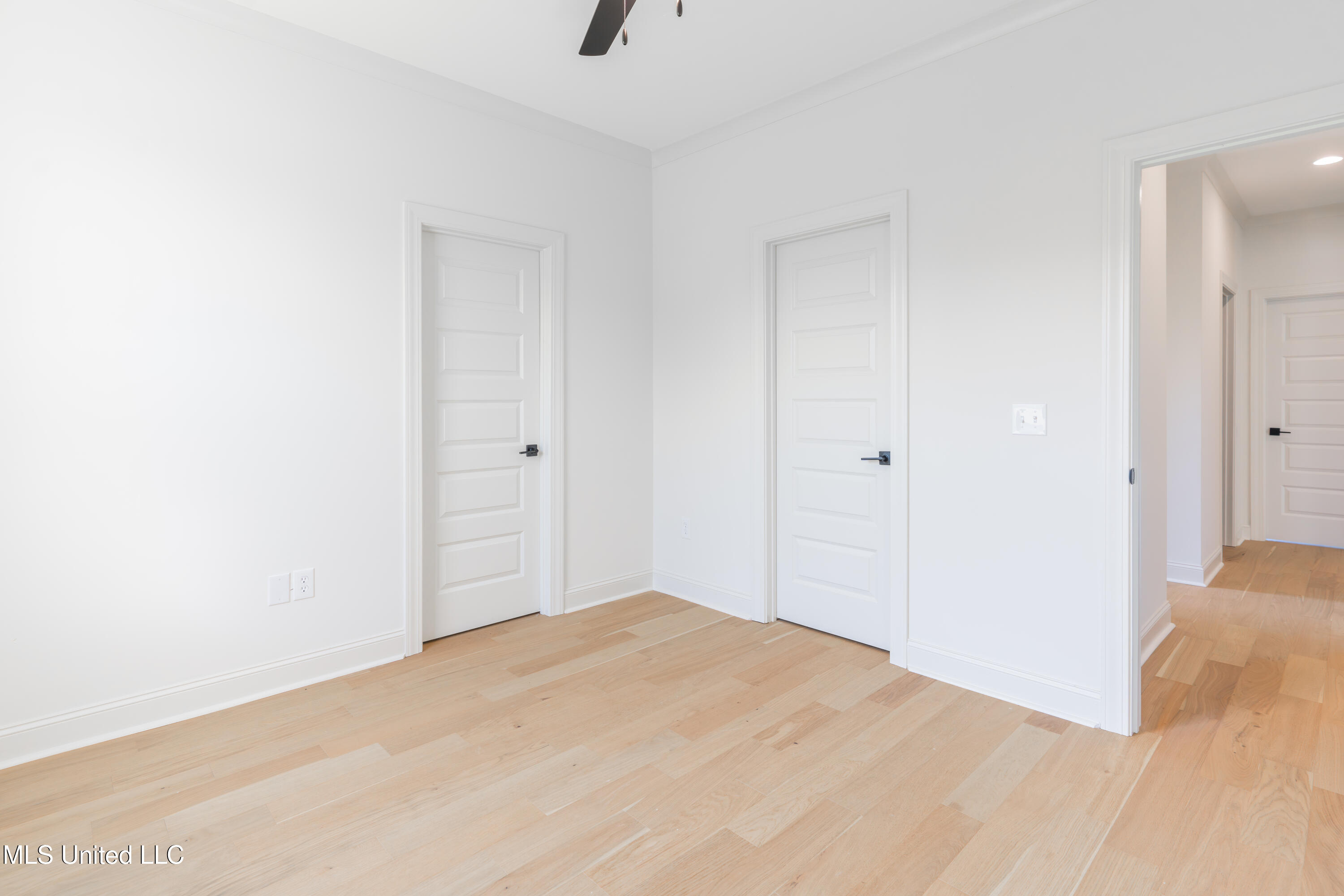 112 Catherine Boulevard