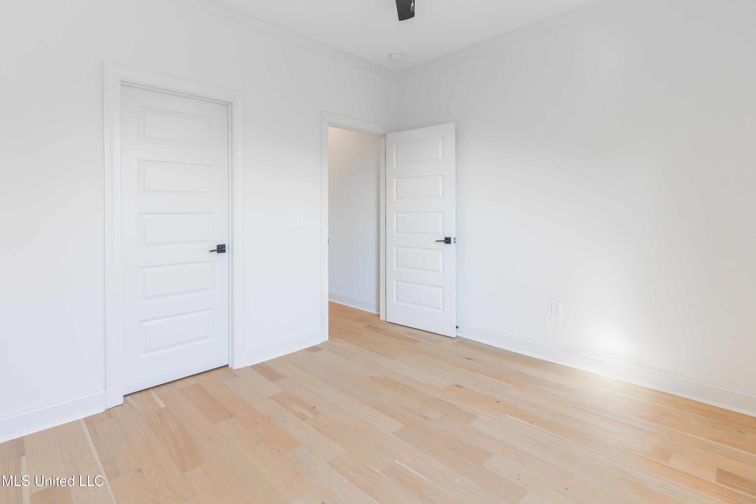 112 Catherine Boulevard