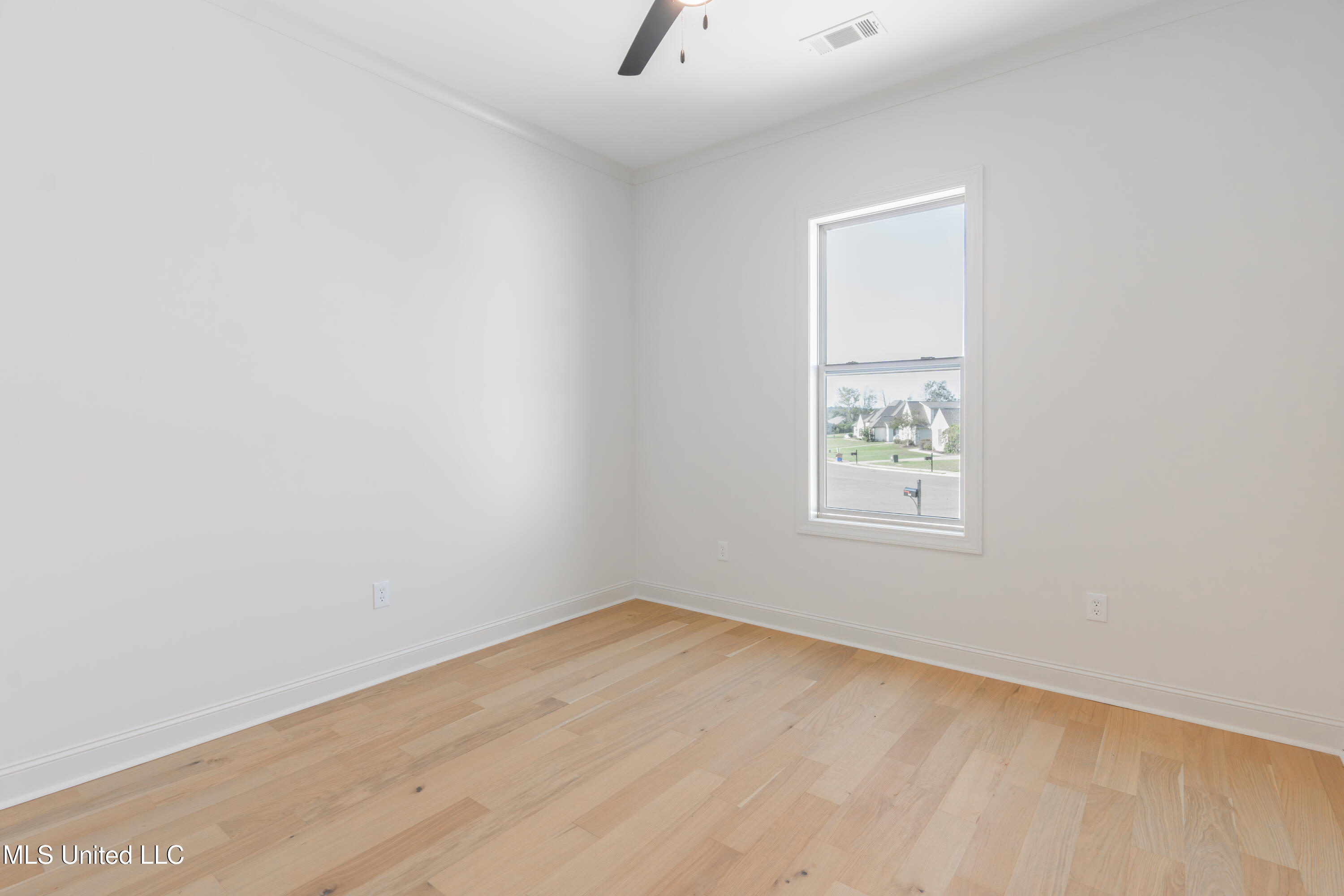 112 Catherine Boulevard