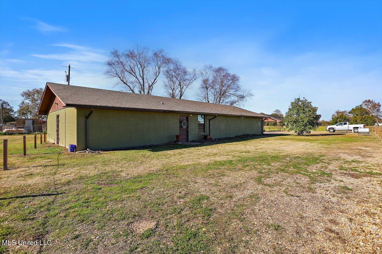 9081 Smith Station Road