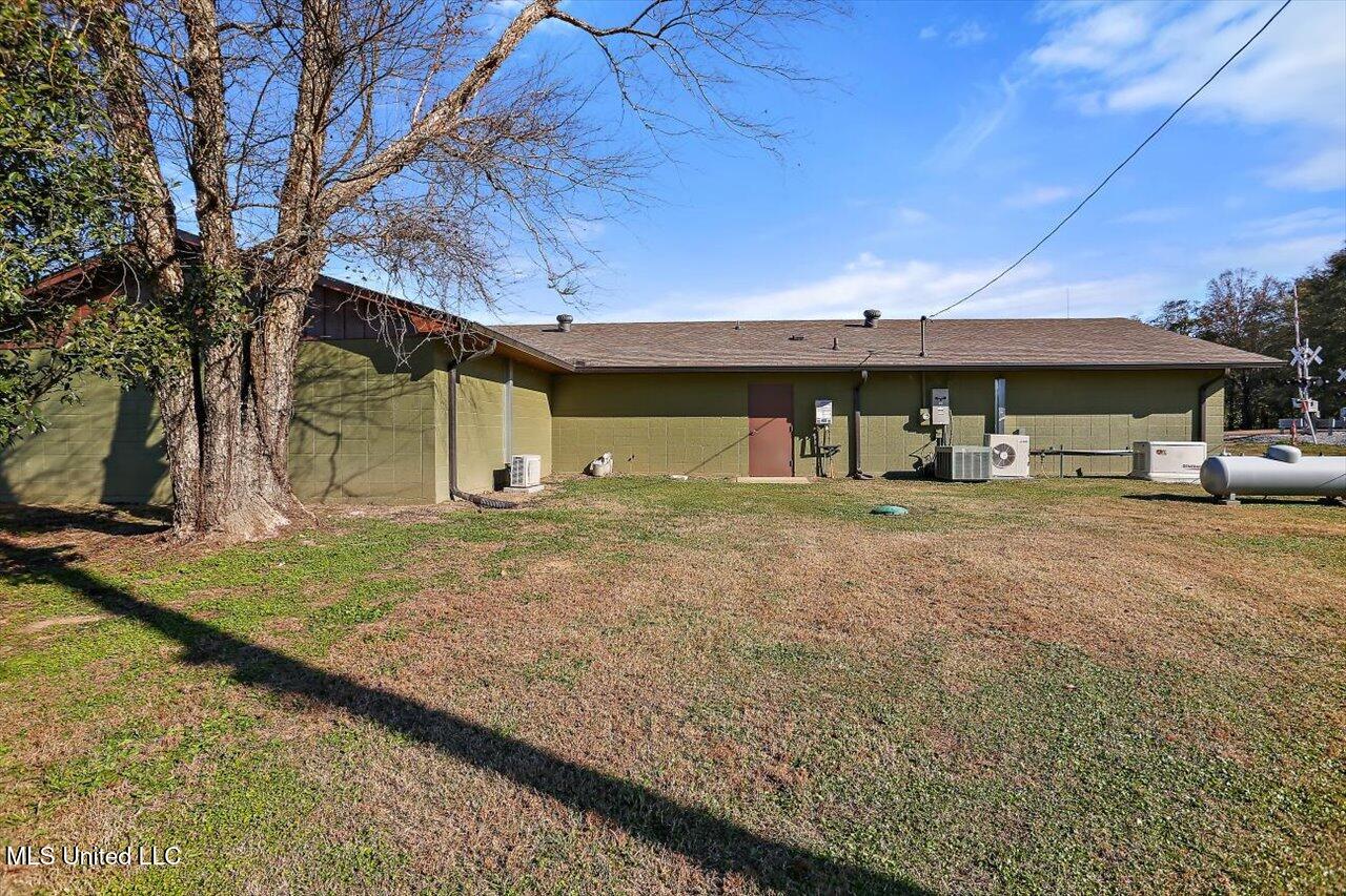 9081 Smith Station Road