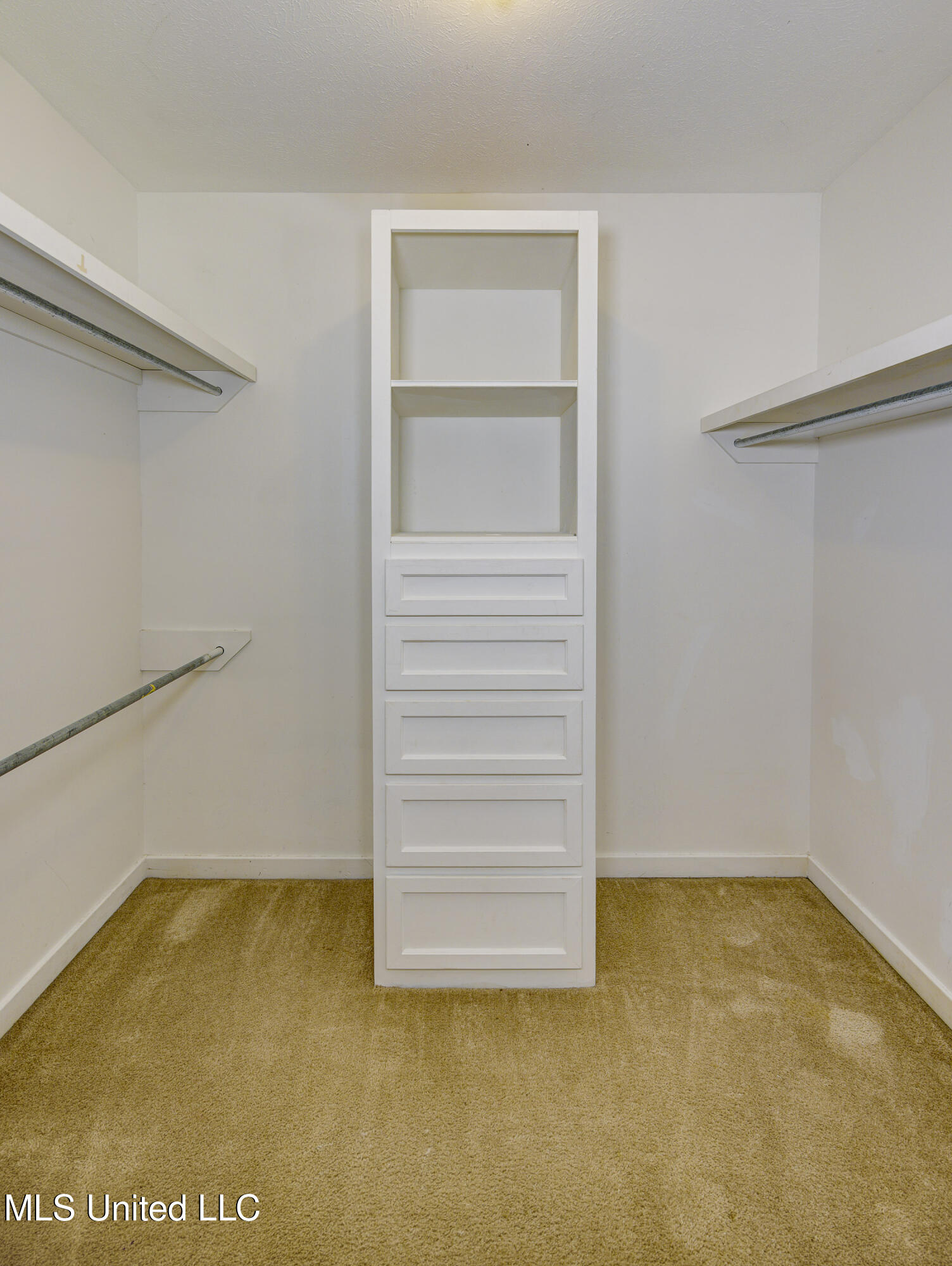 3099 E Fairway Drive