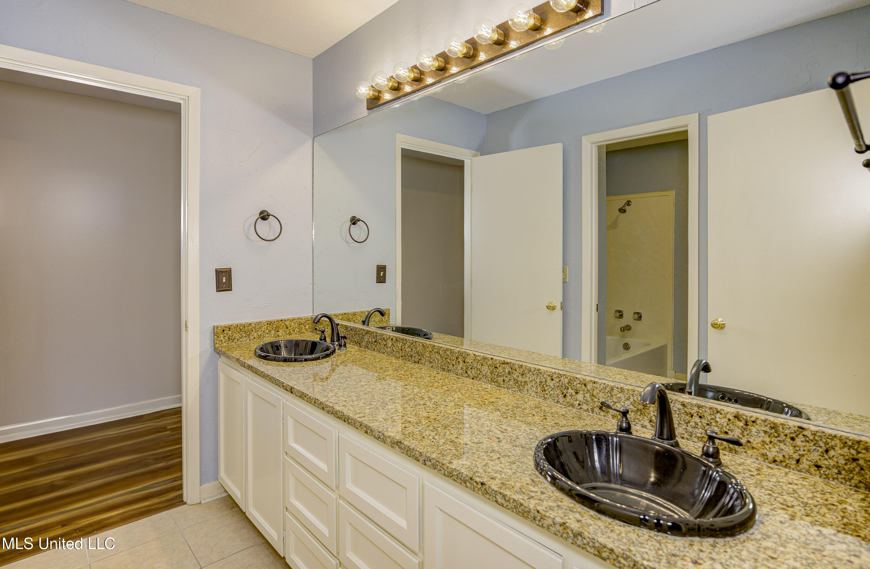 3099 E Fairway Drive