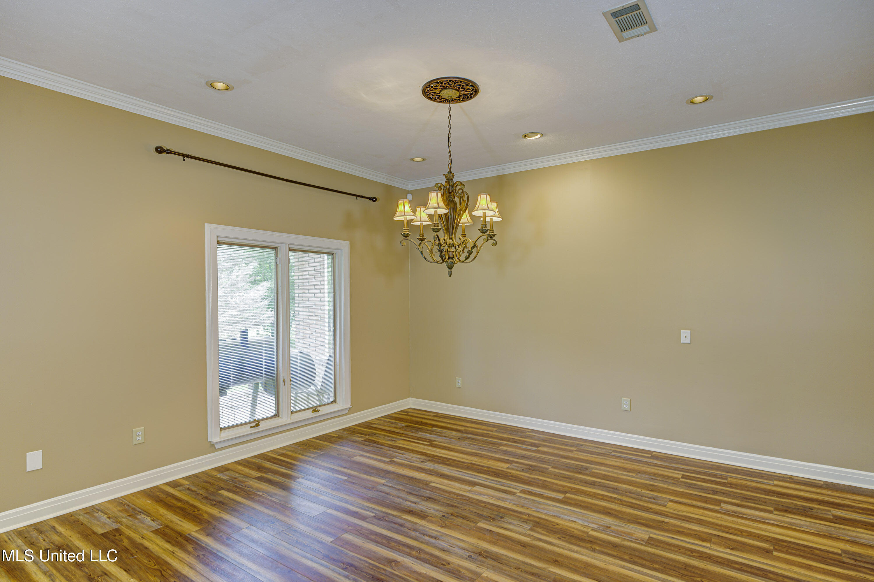 3099 E Fairway Drive