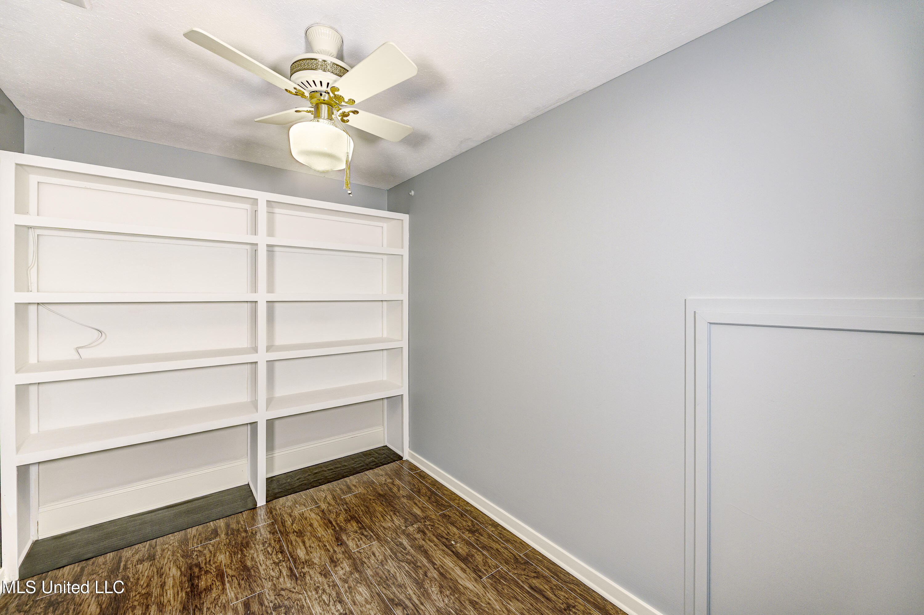 3099 E Fairway Drive