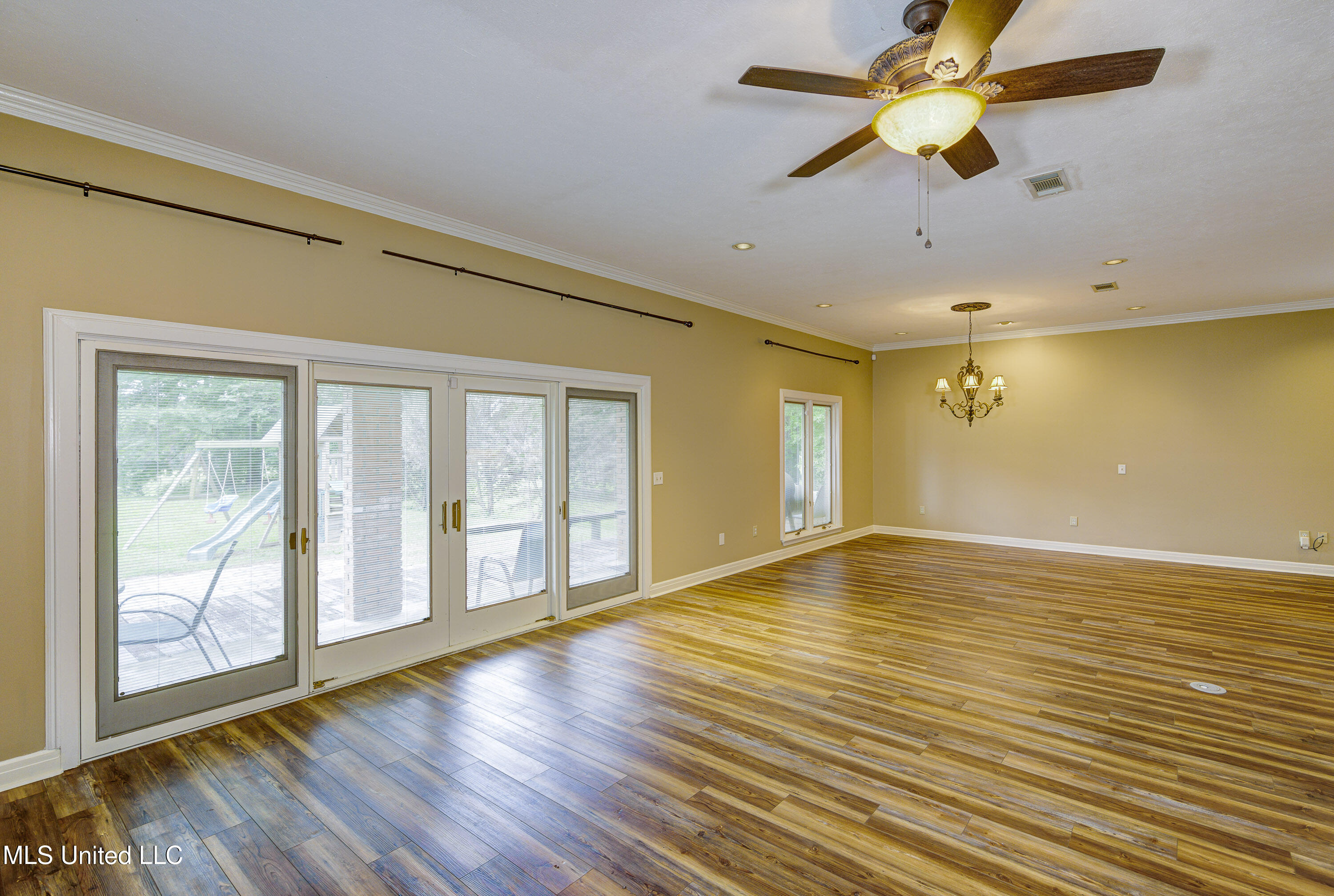 3099 E Fairway Drive