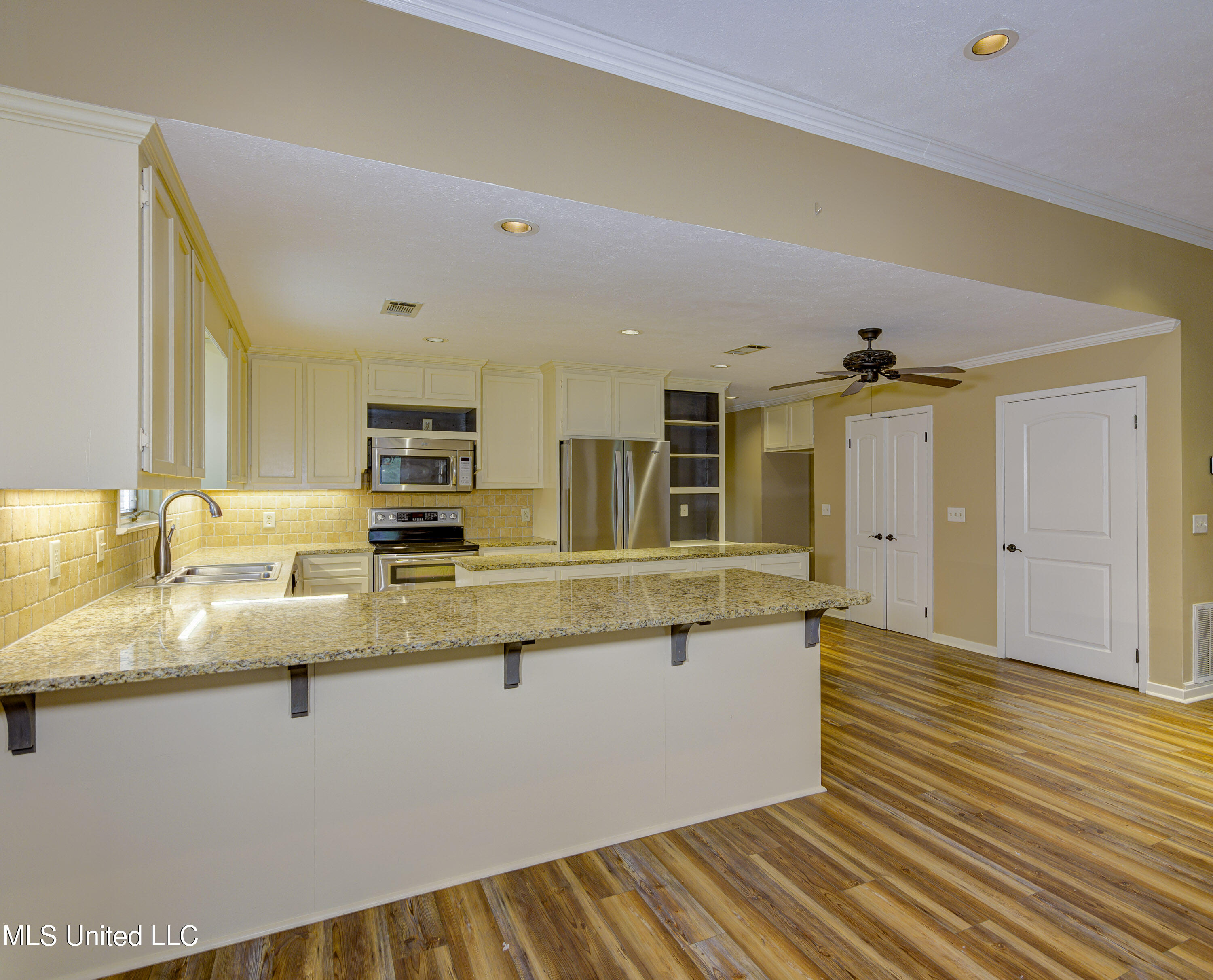 3099 E Fairway Drive