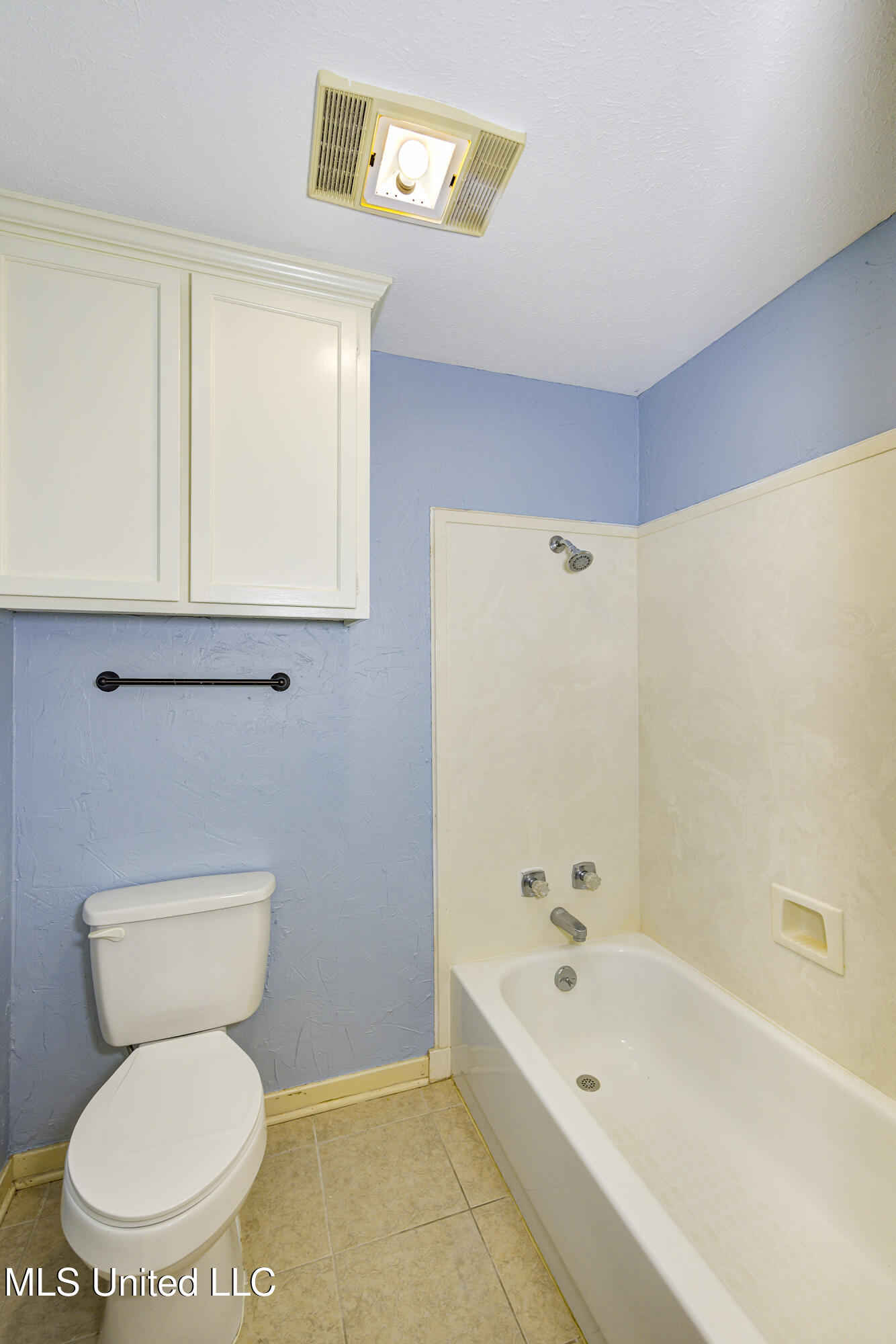 3099 E Fairway Drive