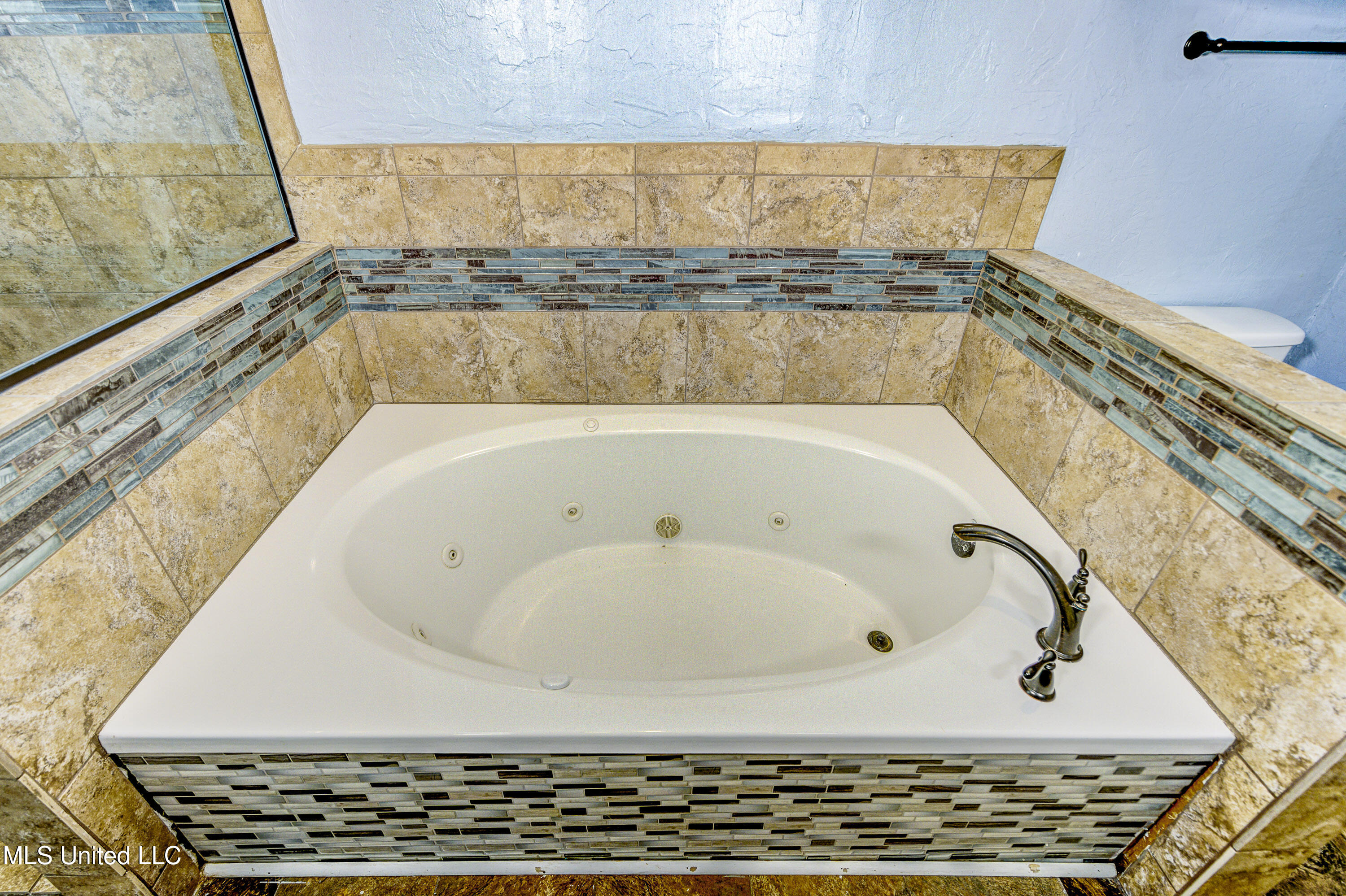 3099 E Fairway Drive