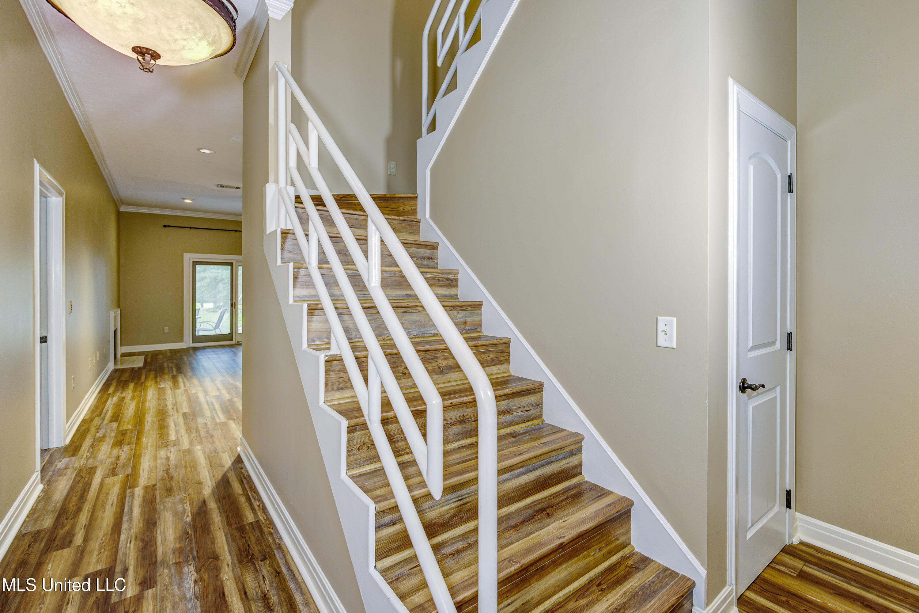 3099 E Fairway Drive