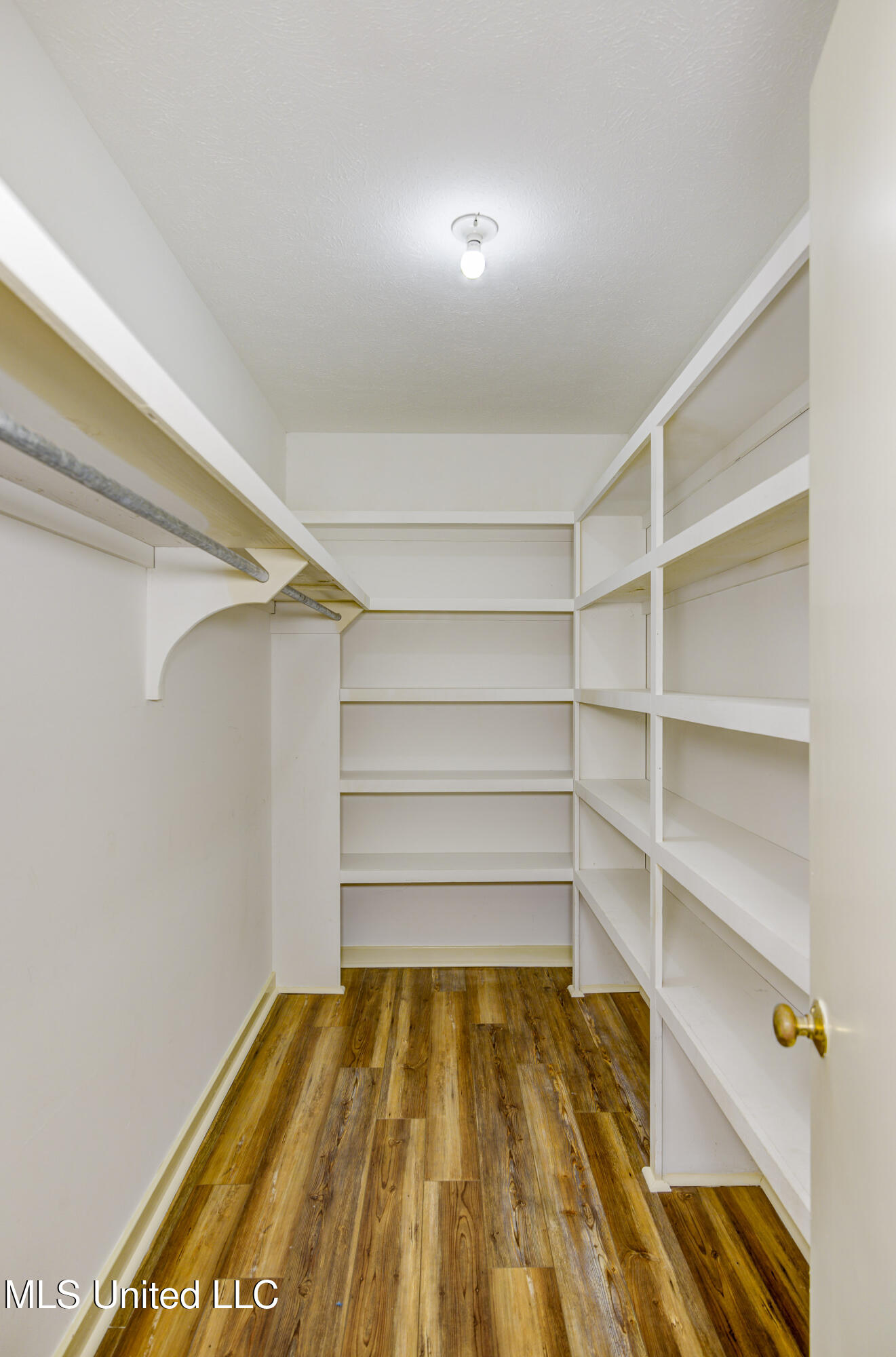 3099 E Fairway Drive