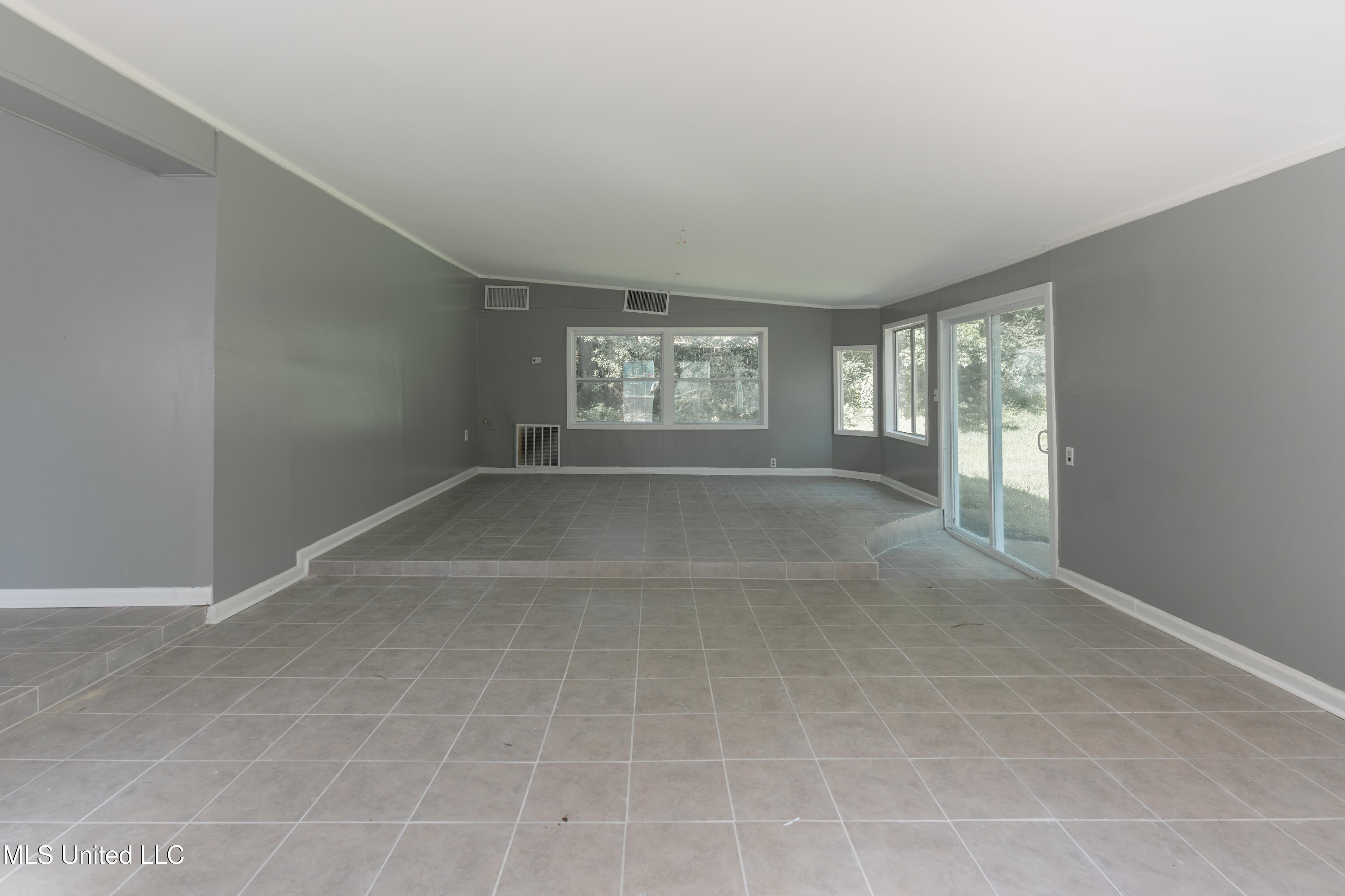 1200 Tanglewood Drive