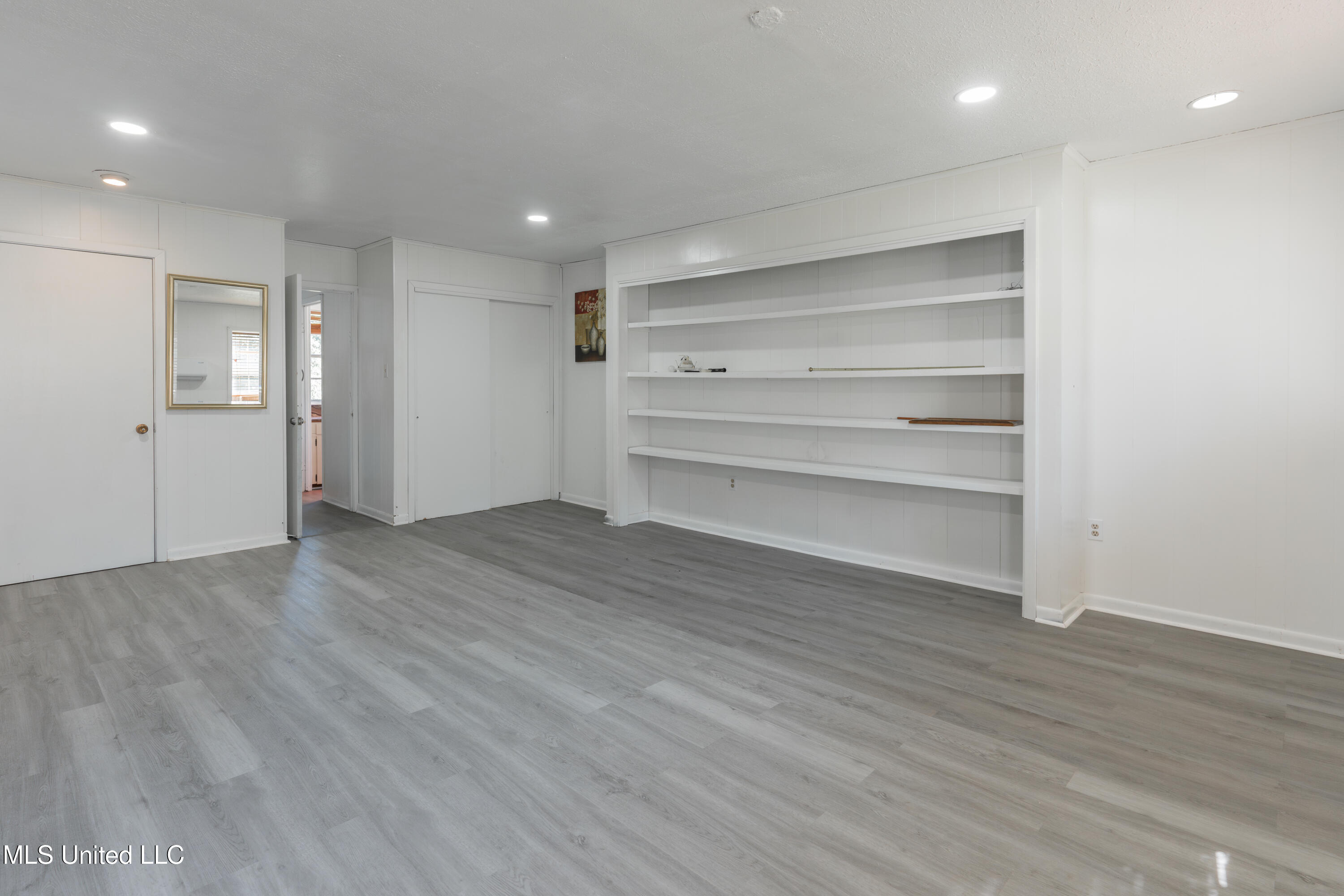 1200 Tanglewood Drive