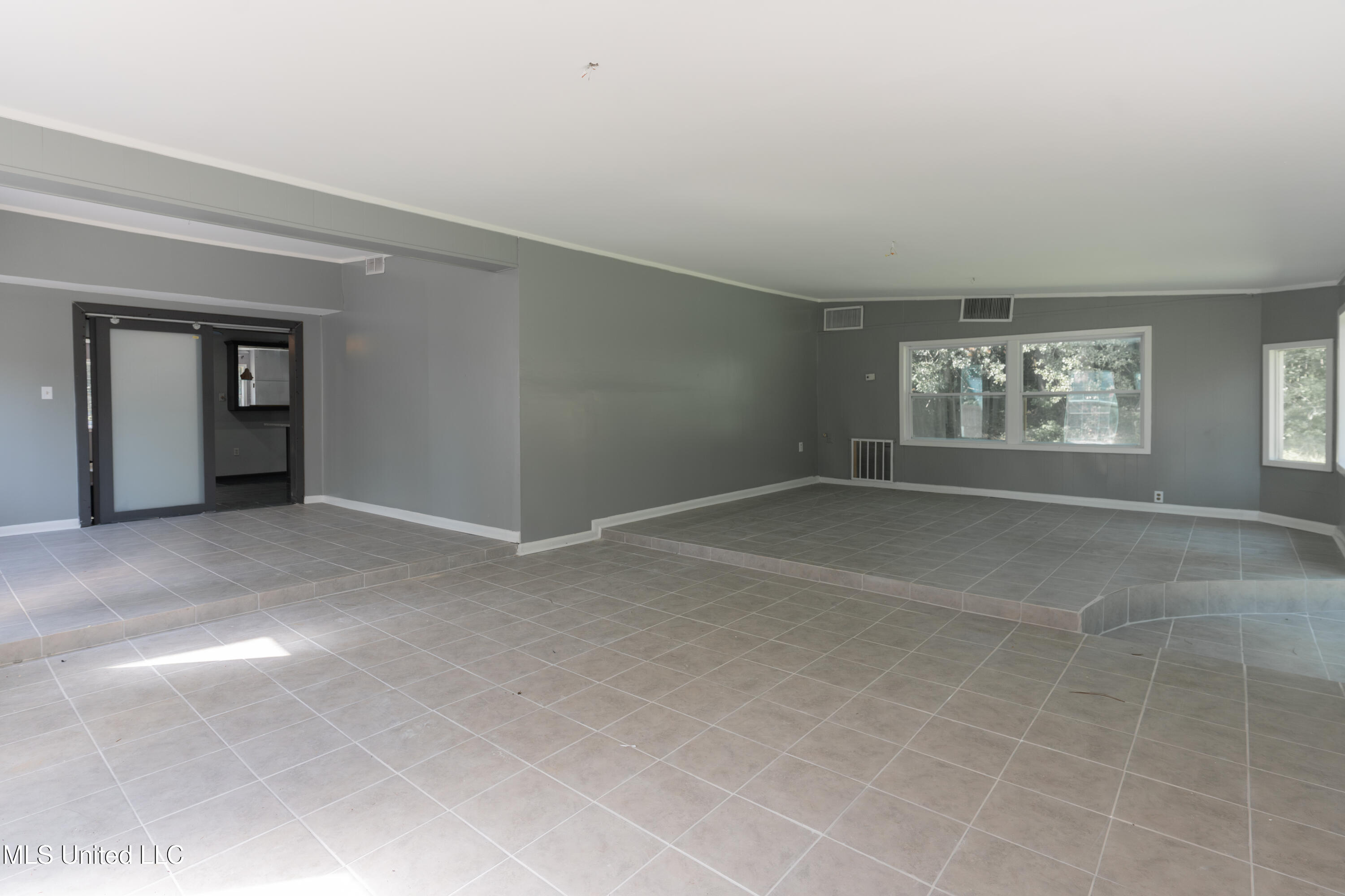 1200 Tanglewood Drive