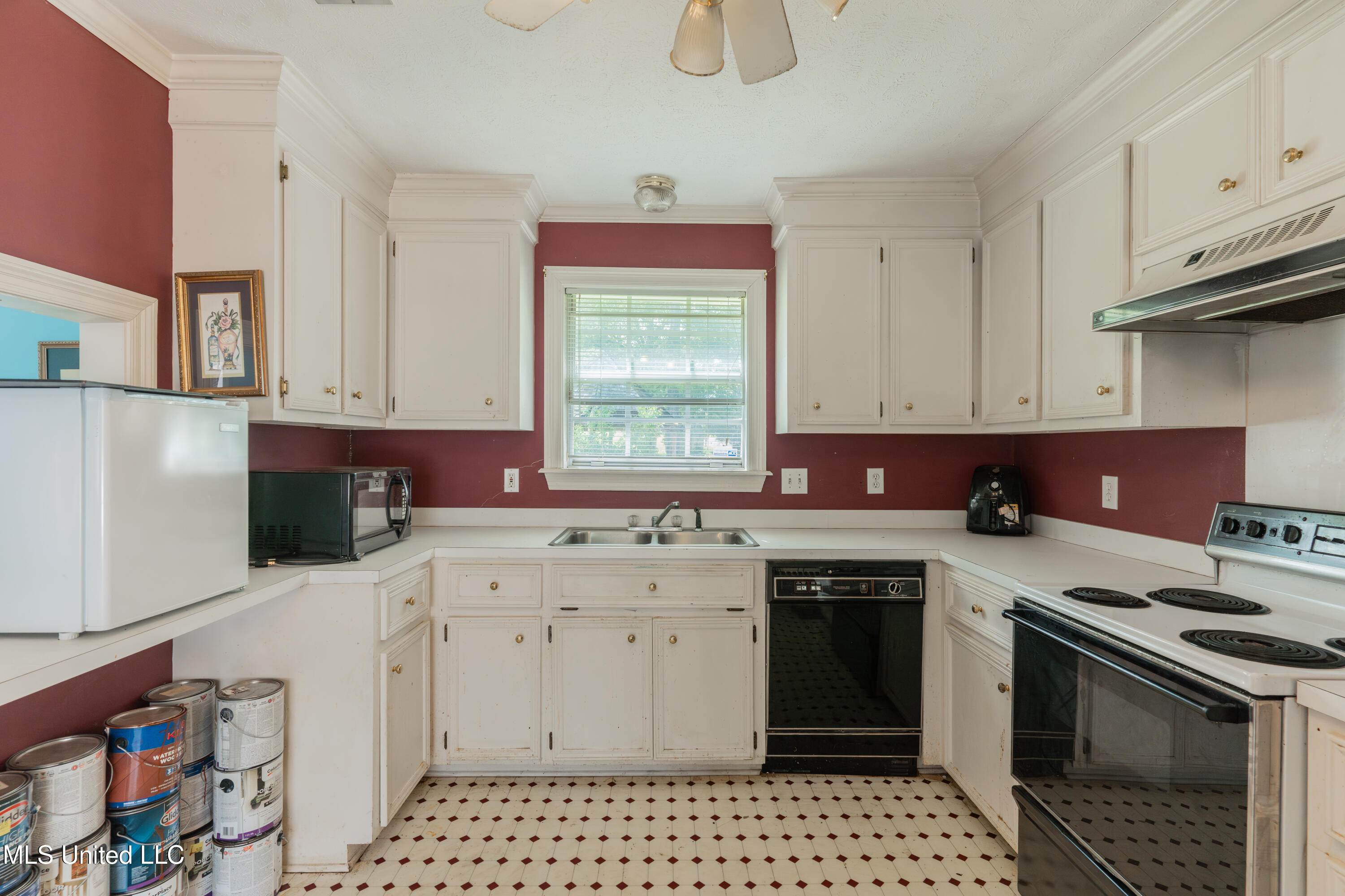 100 Green Oak Cove