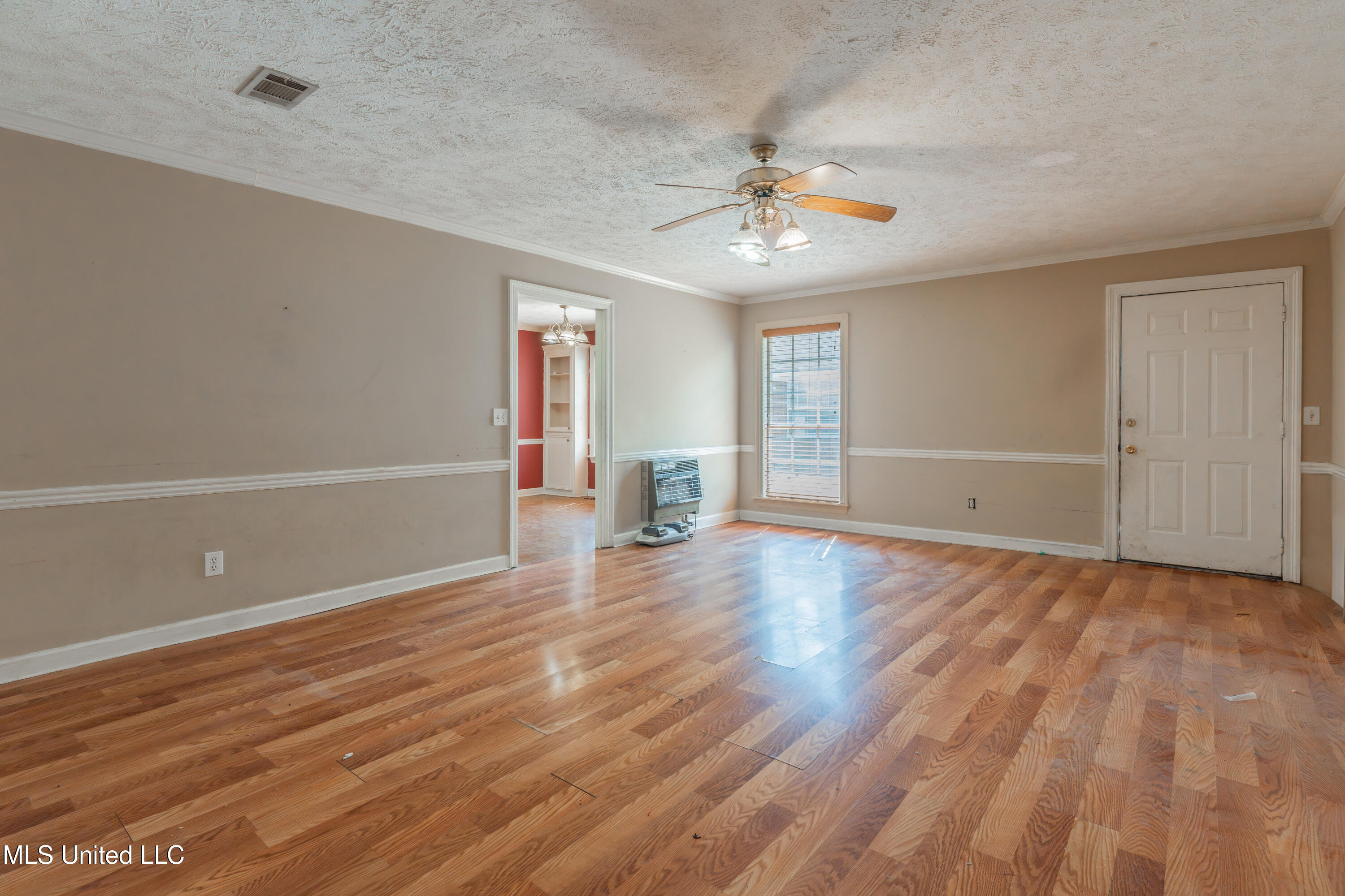100 Green Oak Cove