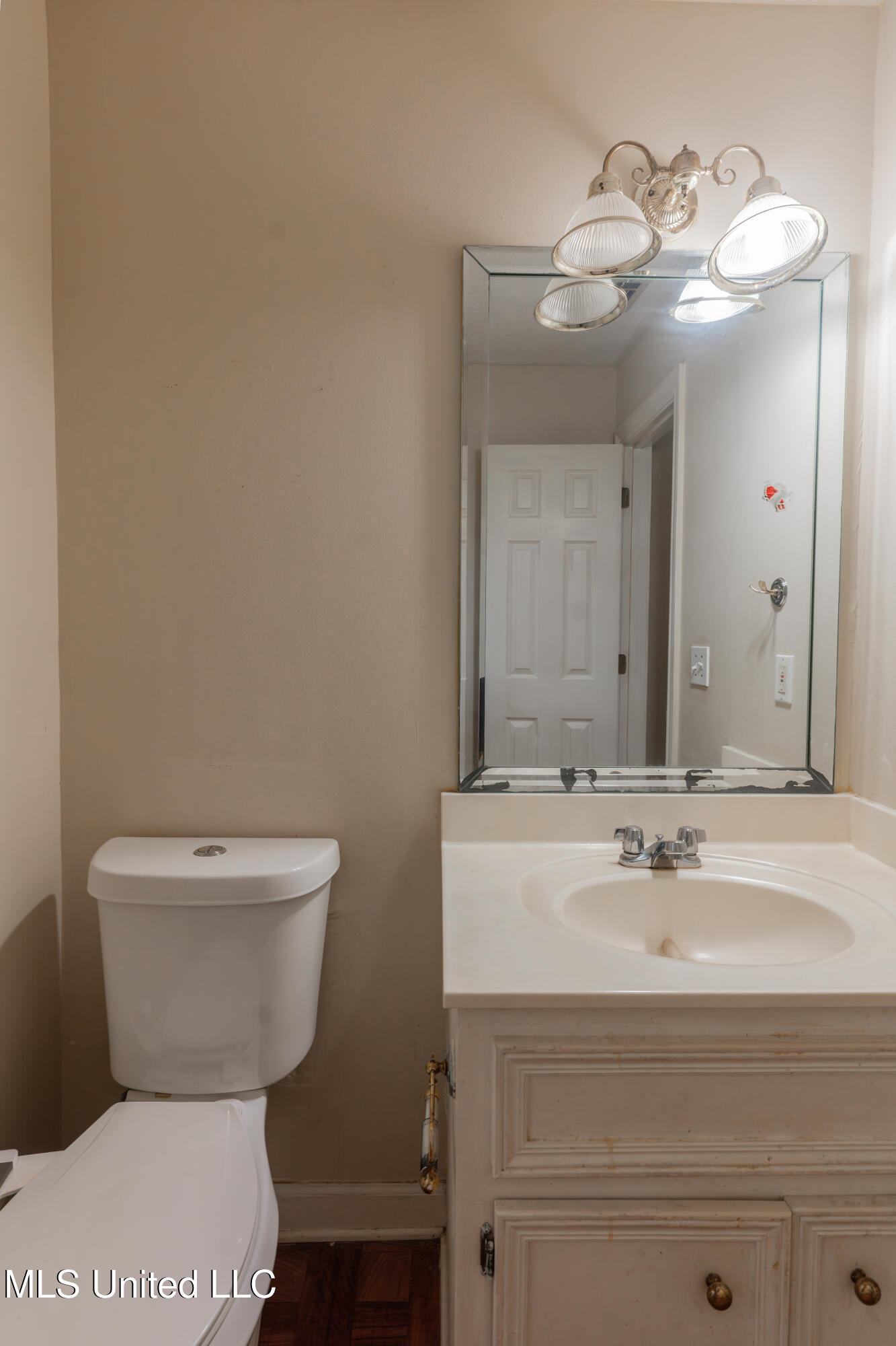 100 Green Oak Cove