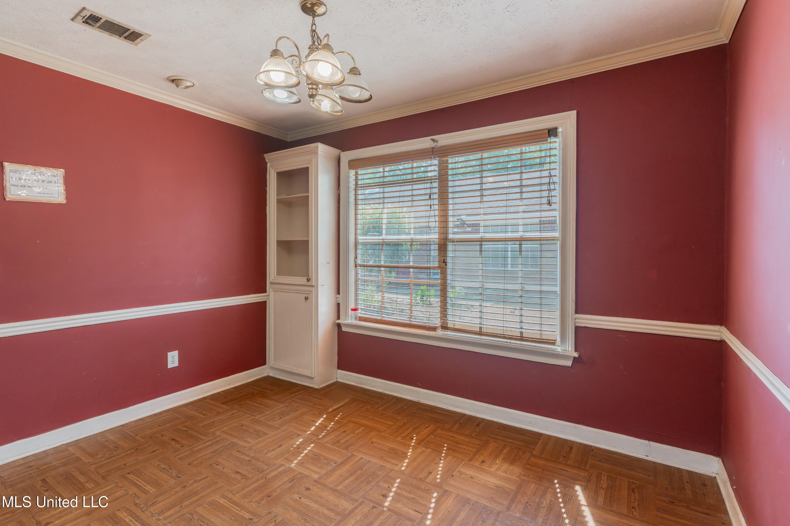 100 Green Oak Cove