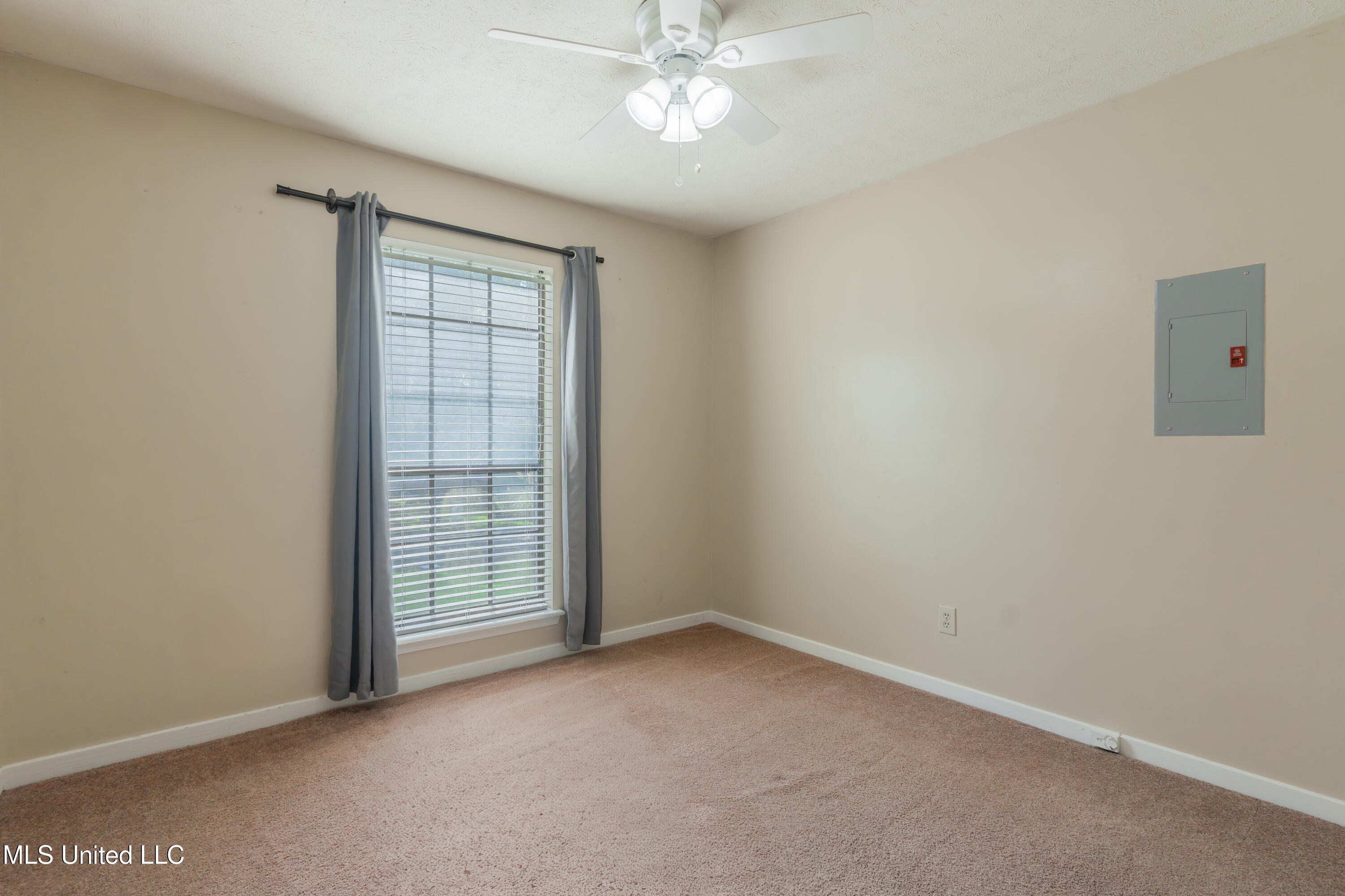 107 Spanish Moss Drive