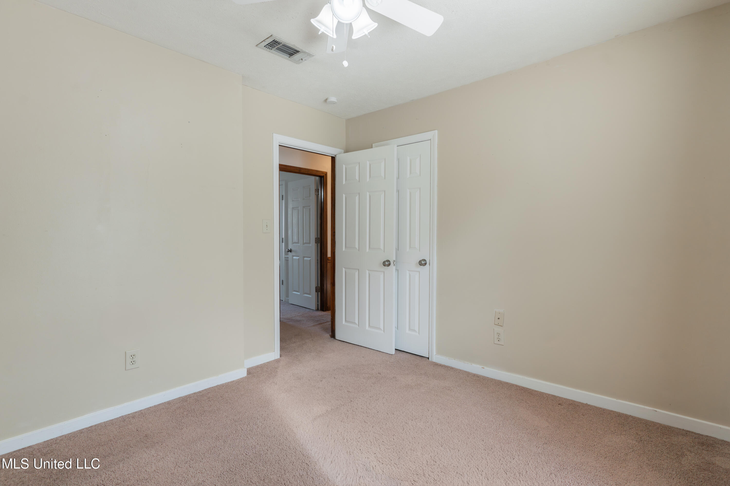 107 Spanish Moss Drive