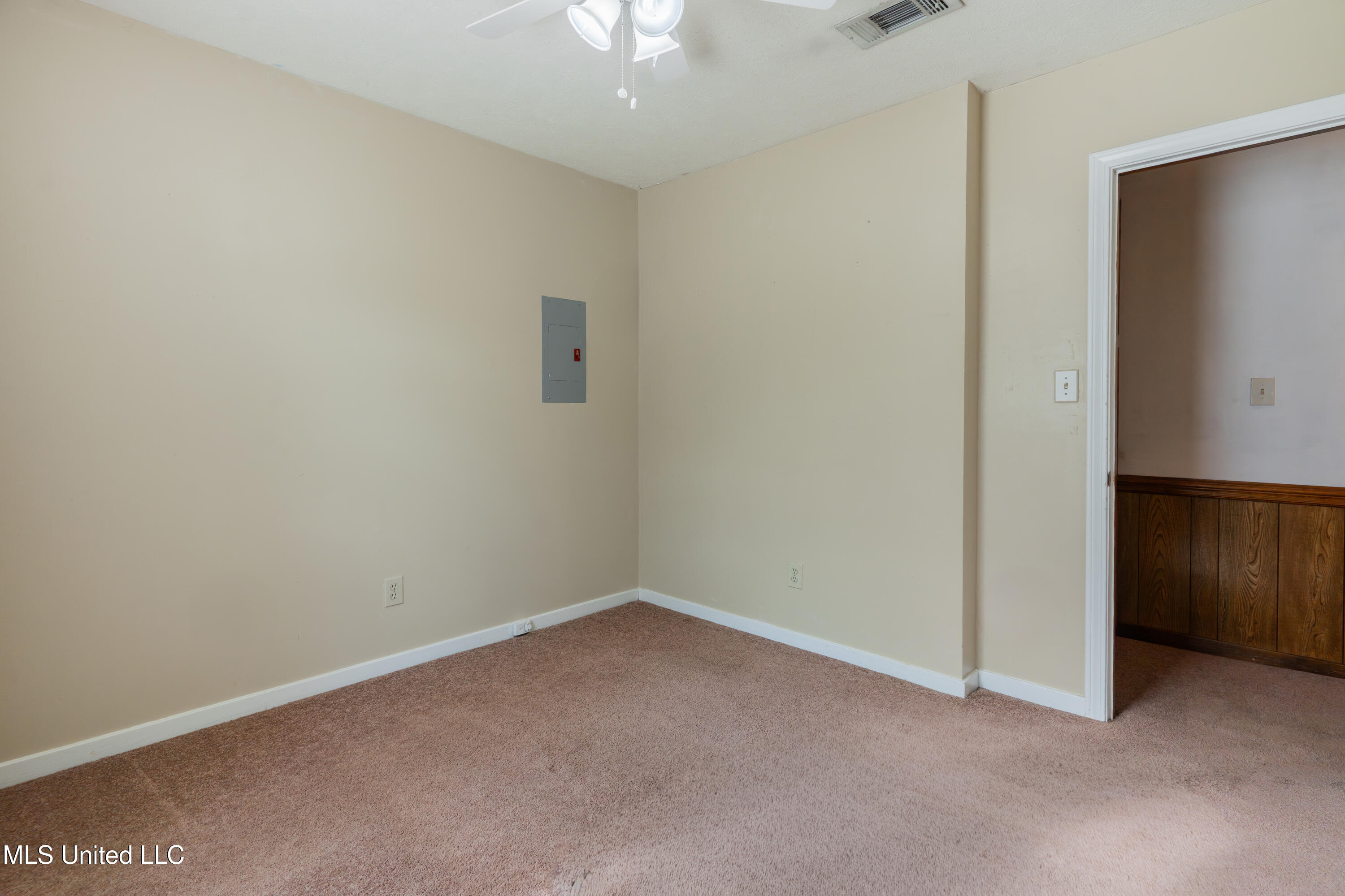 107 Spanish Moss Drive