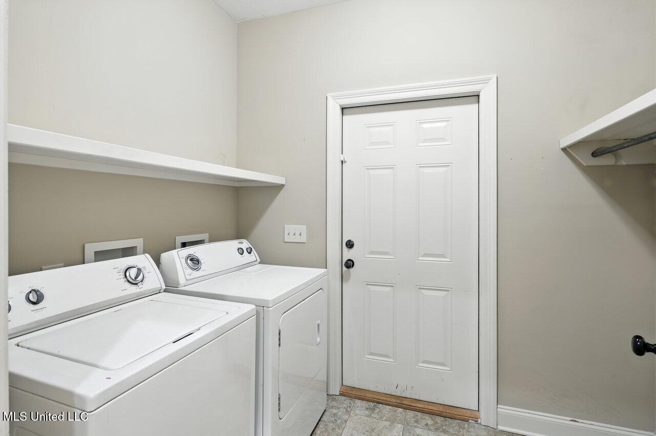 830 Sweetwater Drive