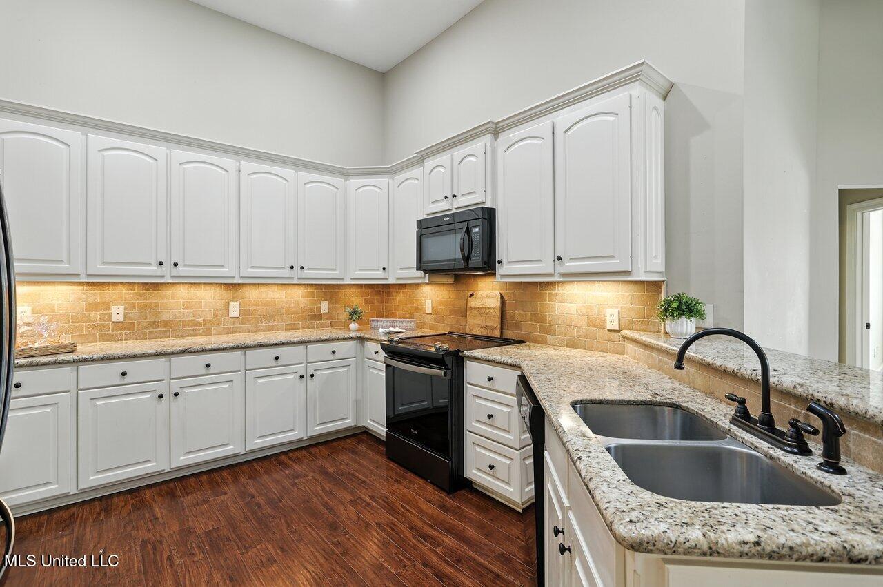 830 Sweetwater Drive