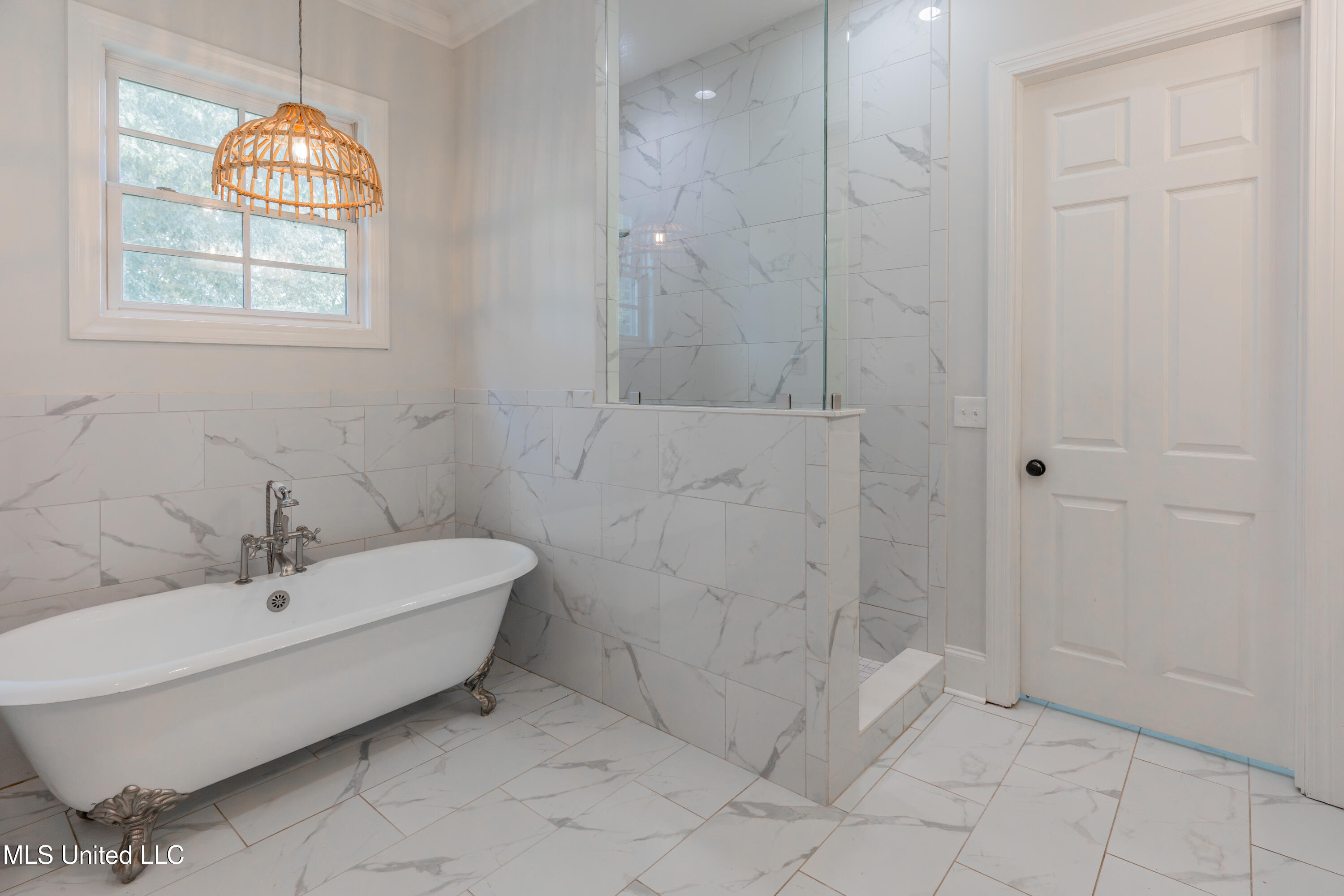 118 Viewpointe Drive