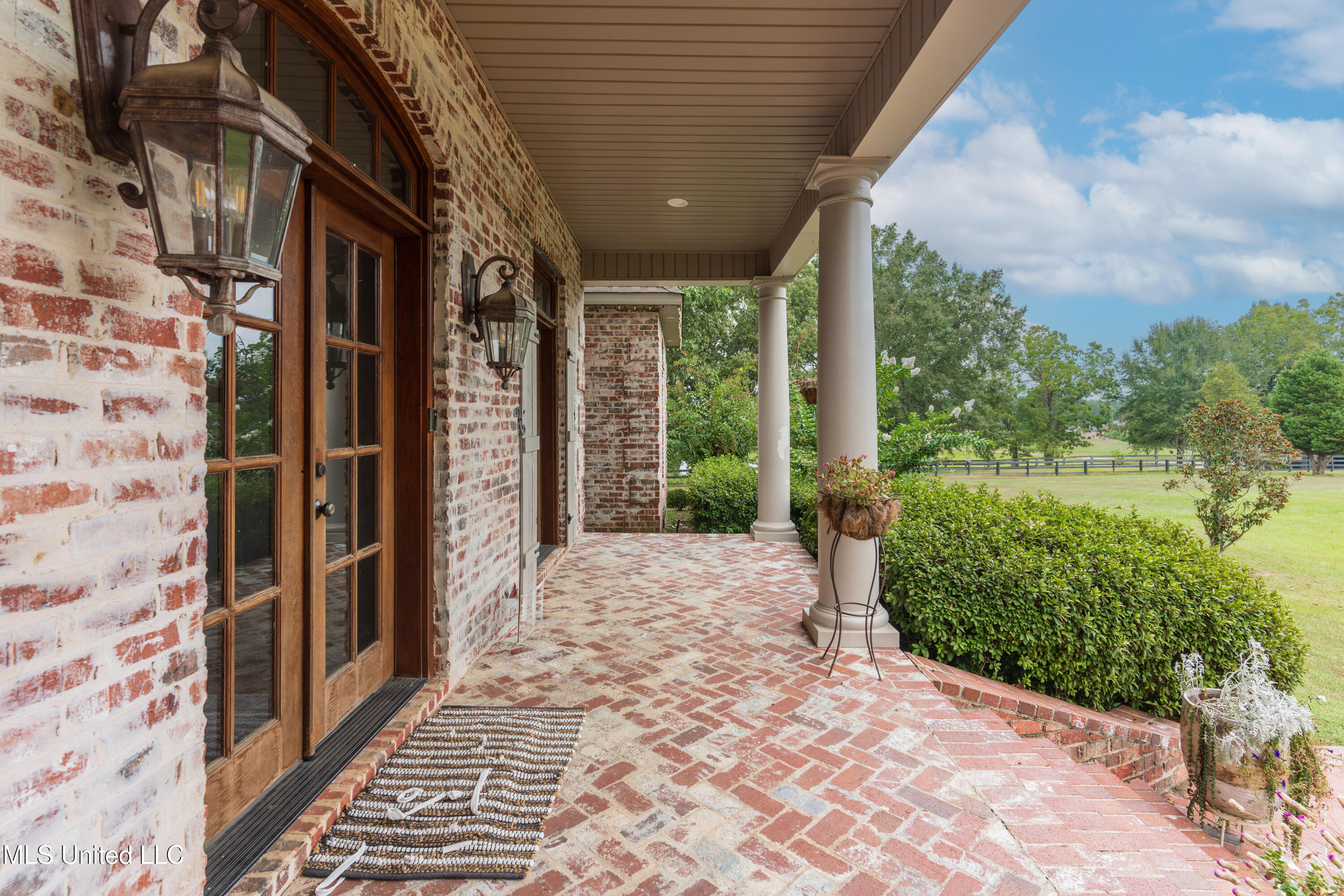 118 Viewpointe Drive