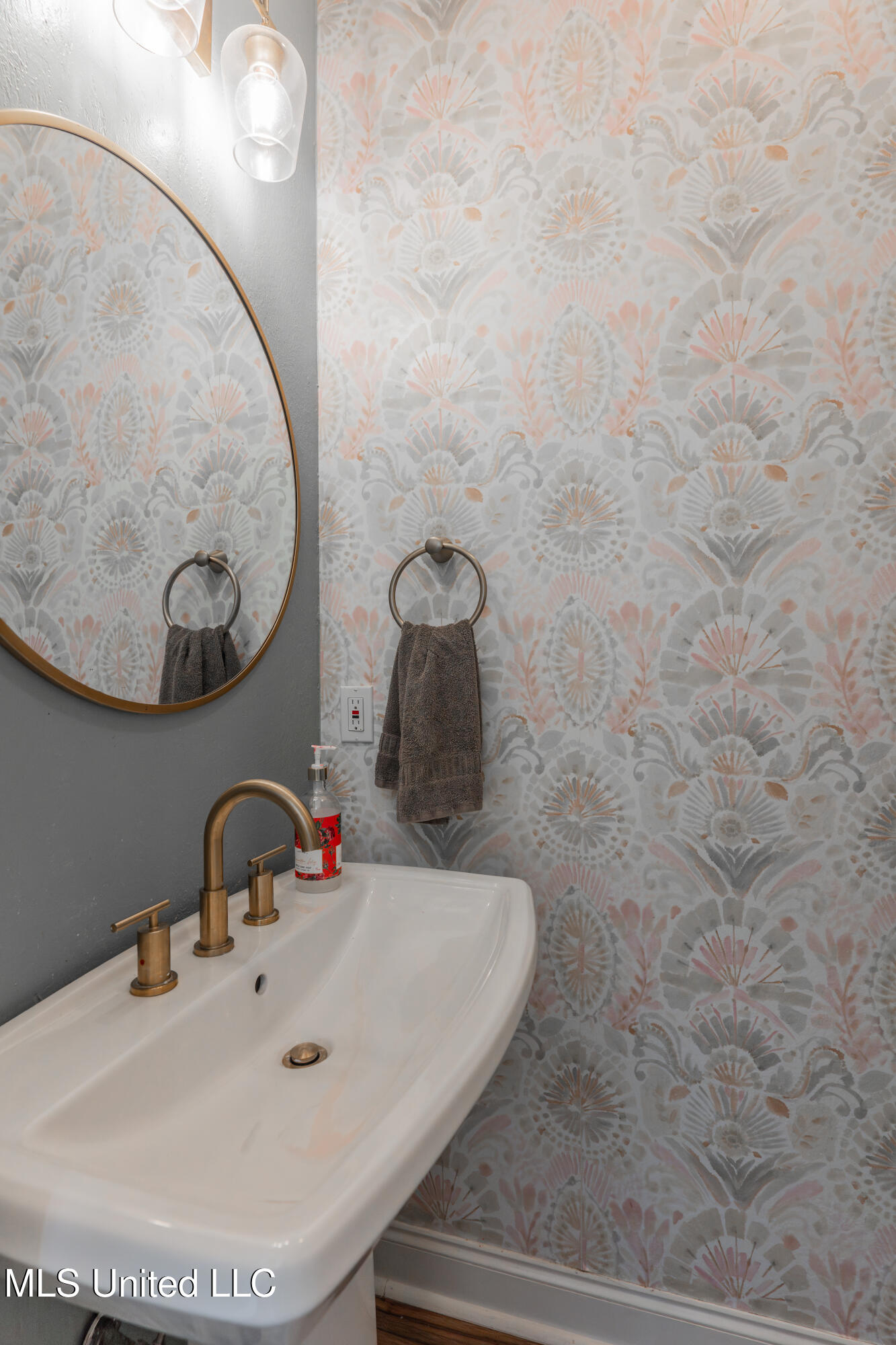 118 Viewpointe Drive