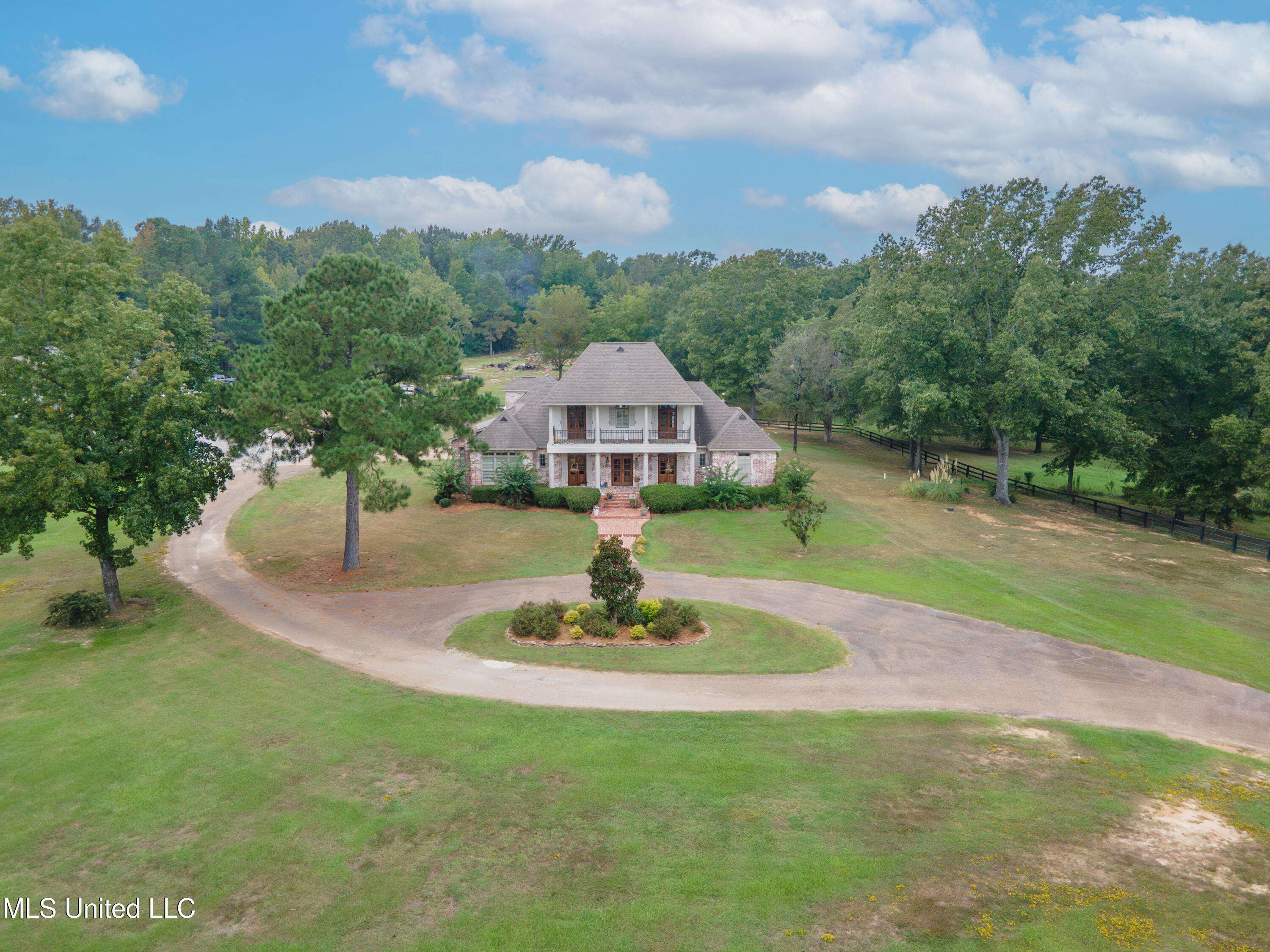 118 Viewpointe Drive