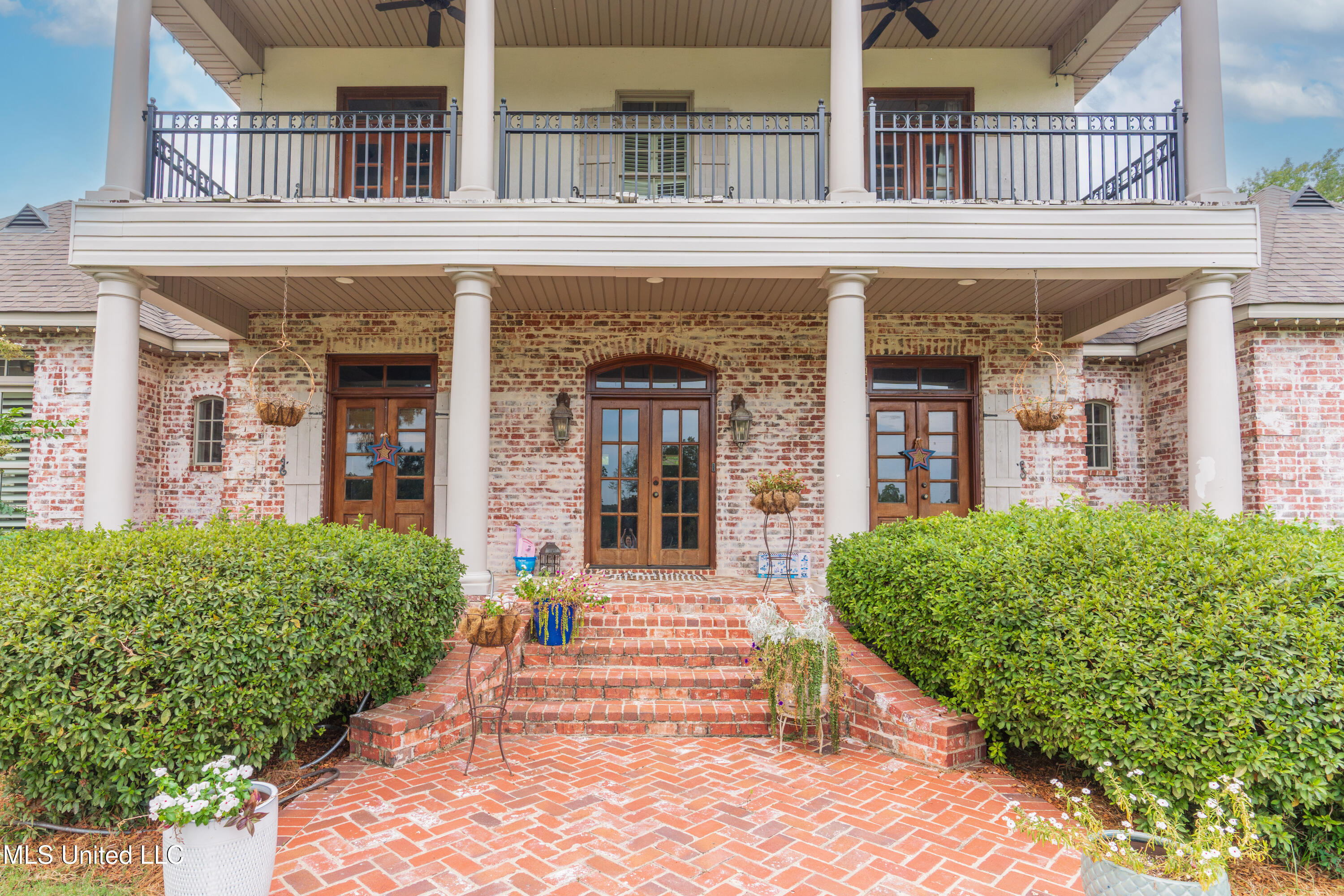 118 Viewpointe Drive