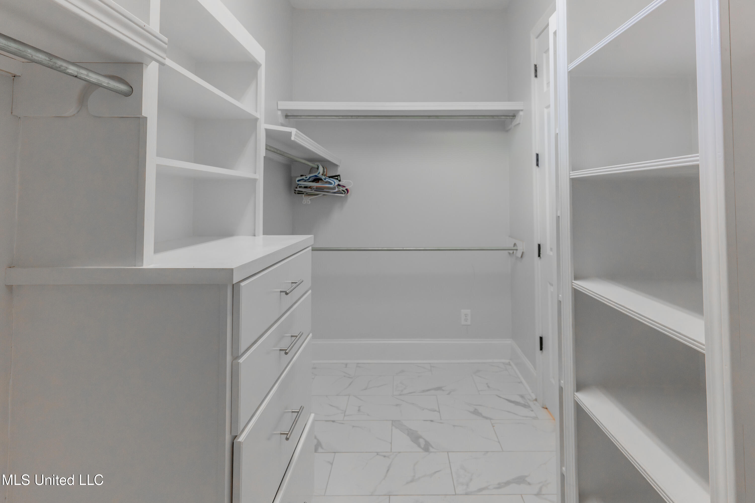 118 Viewpointe Drive