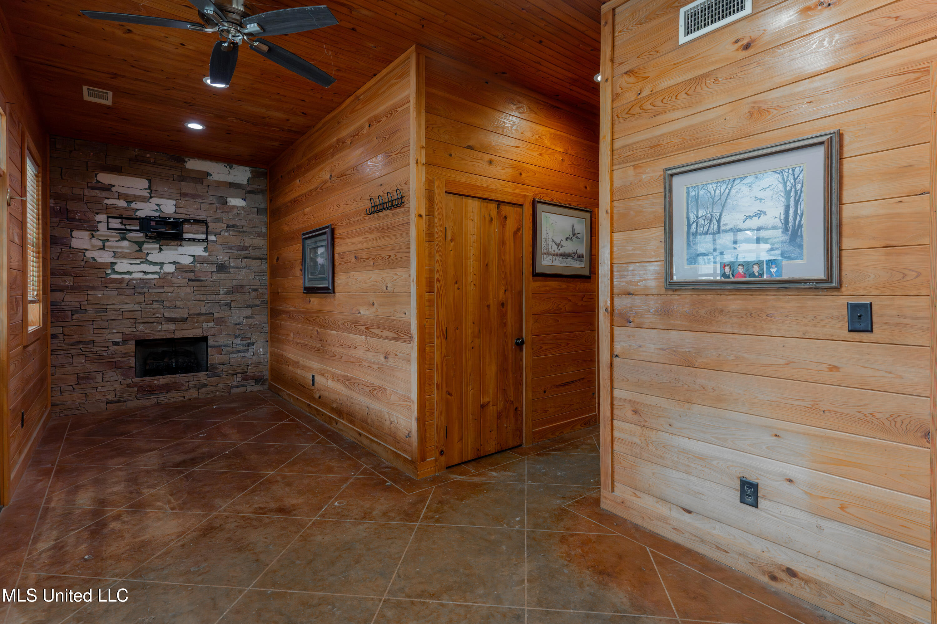 118 Viewpointe Drive