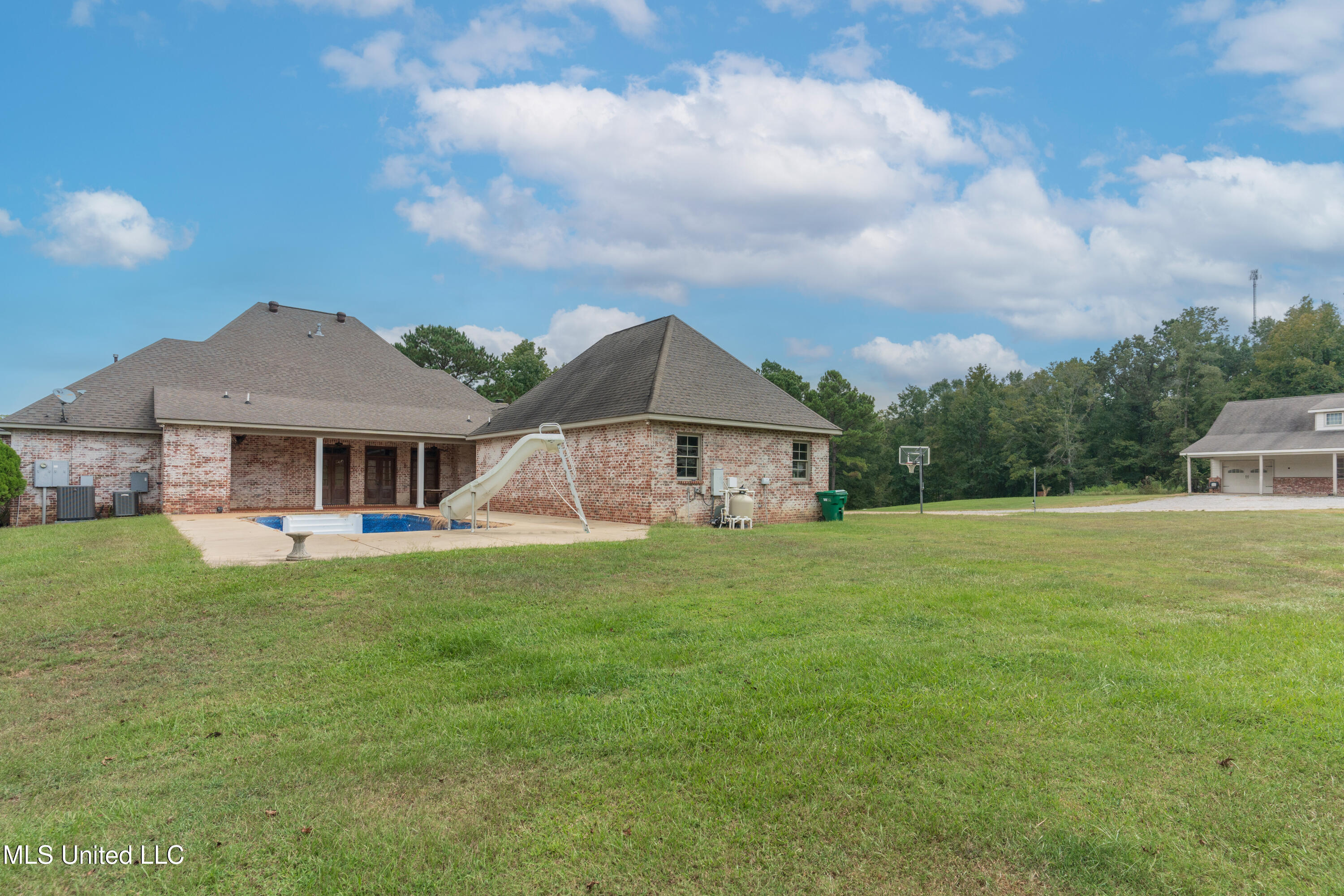 118 Viewpointe Drive