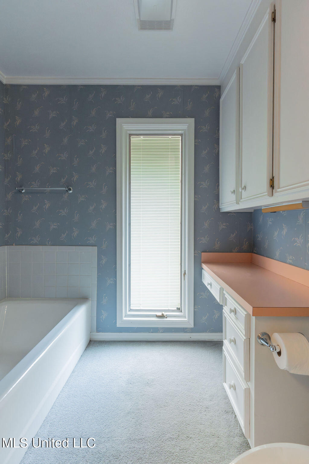 112 Tall Oaks Street