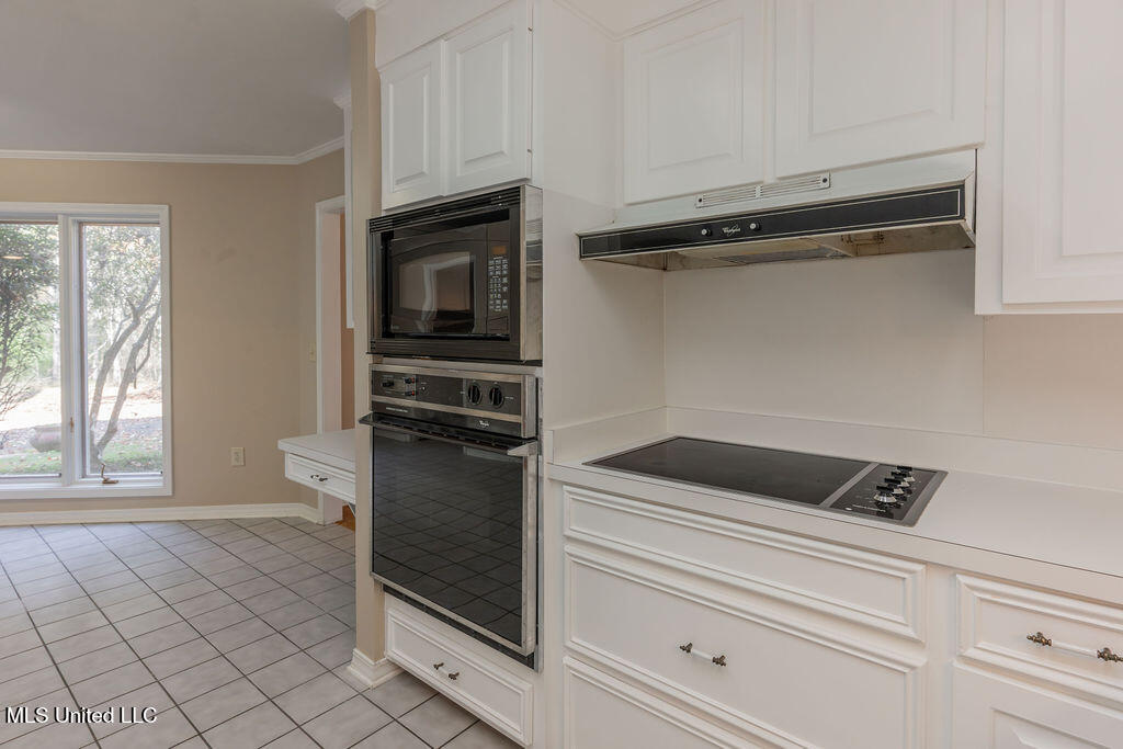 112 Tall Oaks Street