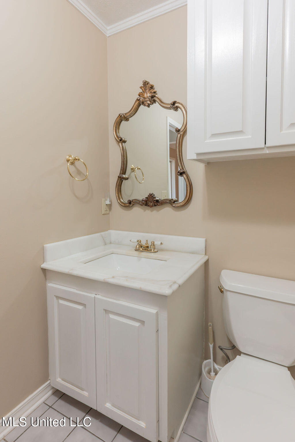 112 Tall Oaks Street