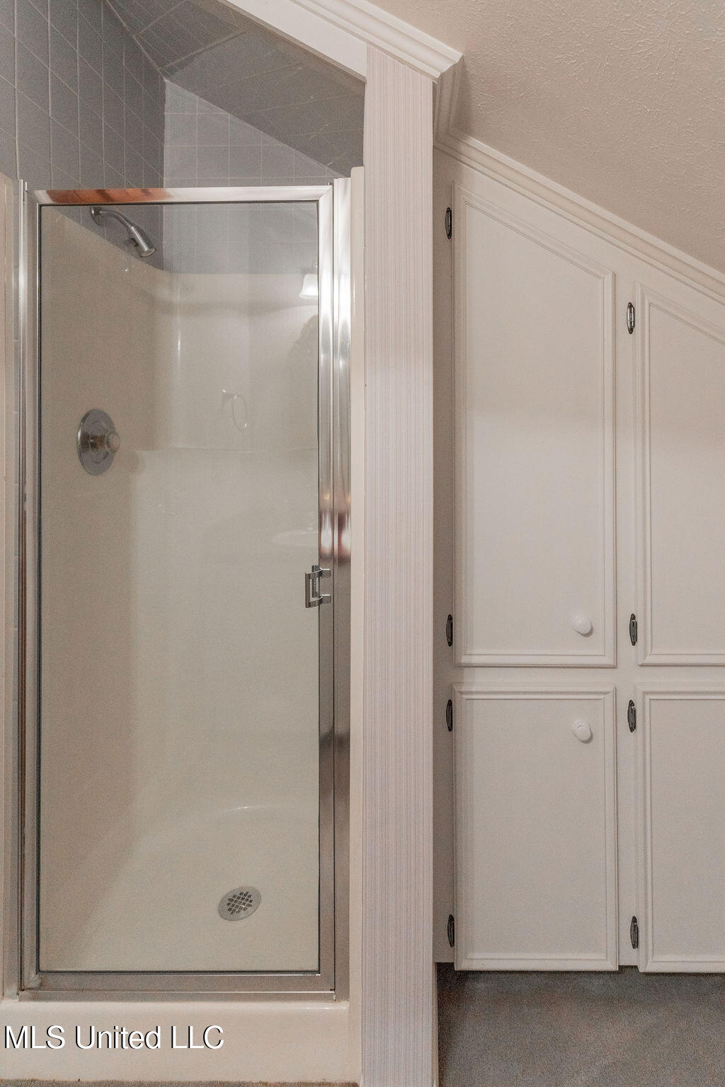 112 Tall Oaks Street