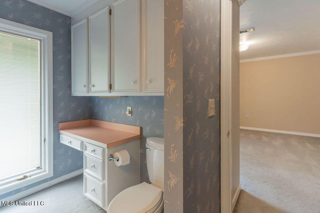 112 Tall Oaks Street