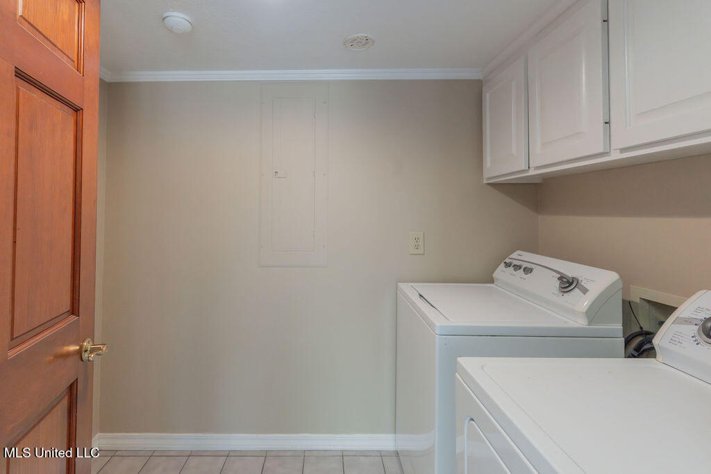 112 Tall Oaks Street